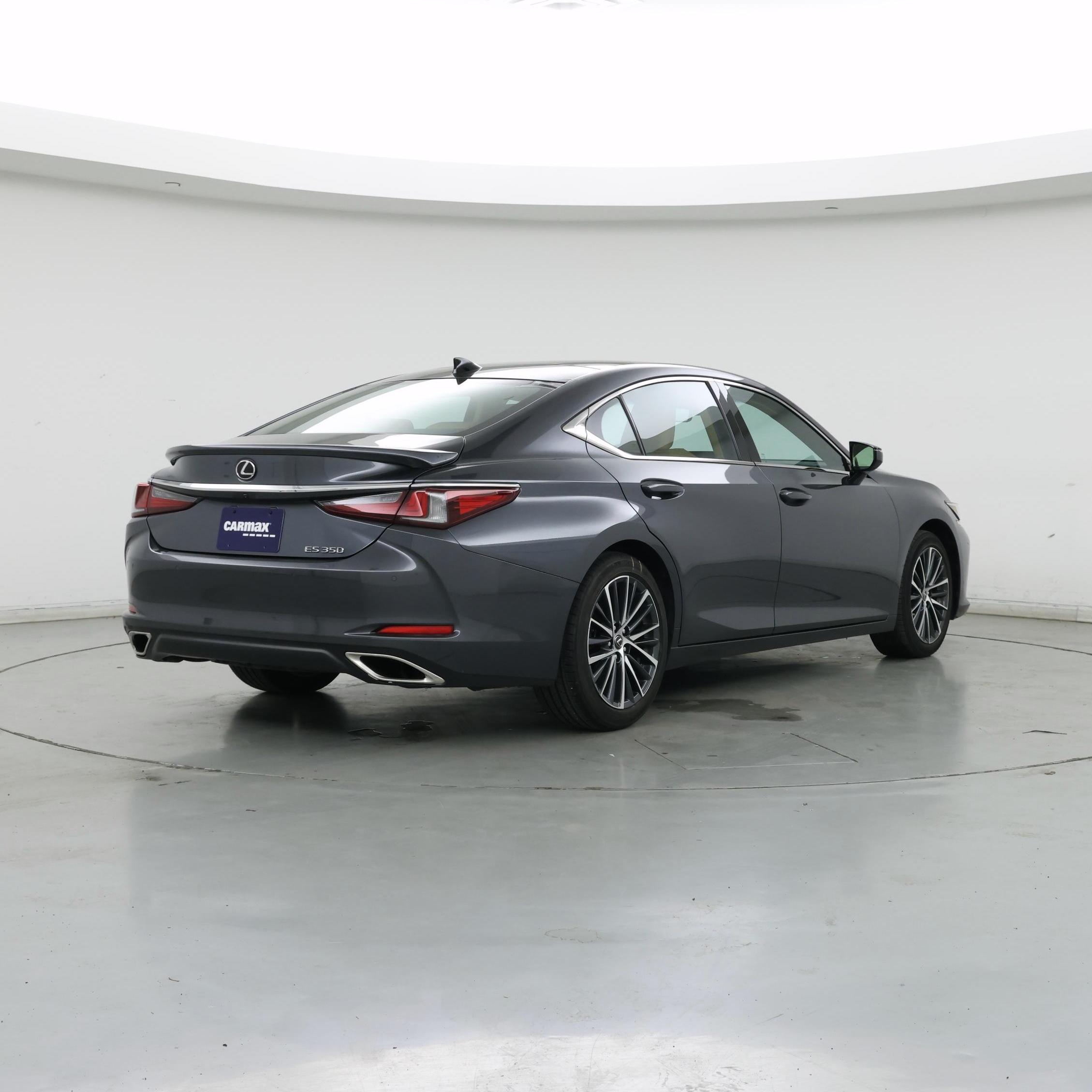 Thumbnail: 2022 Lexus ES - 8