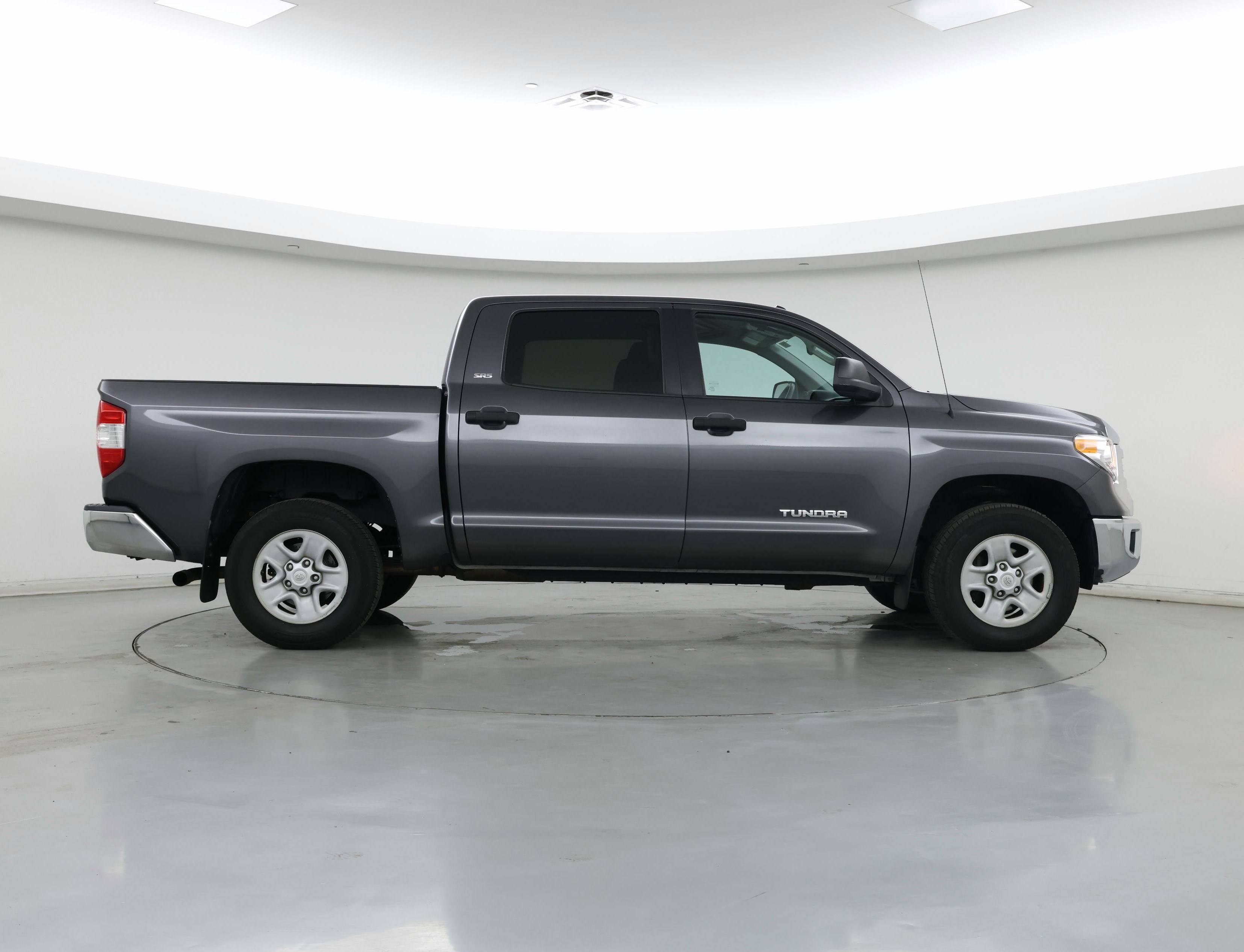 Thumbnail: 2017 Toyota Tundra - 7