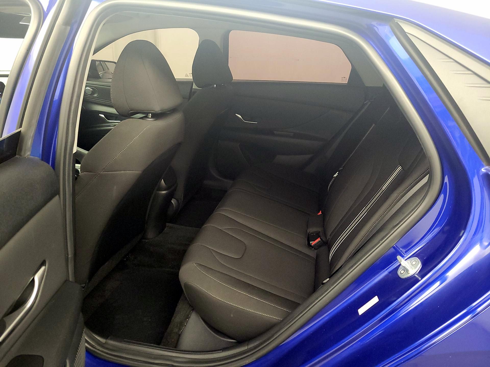 Thumbnail: 2023 Hyundai Elantra - 20