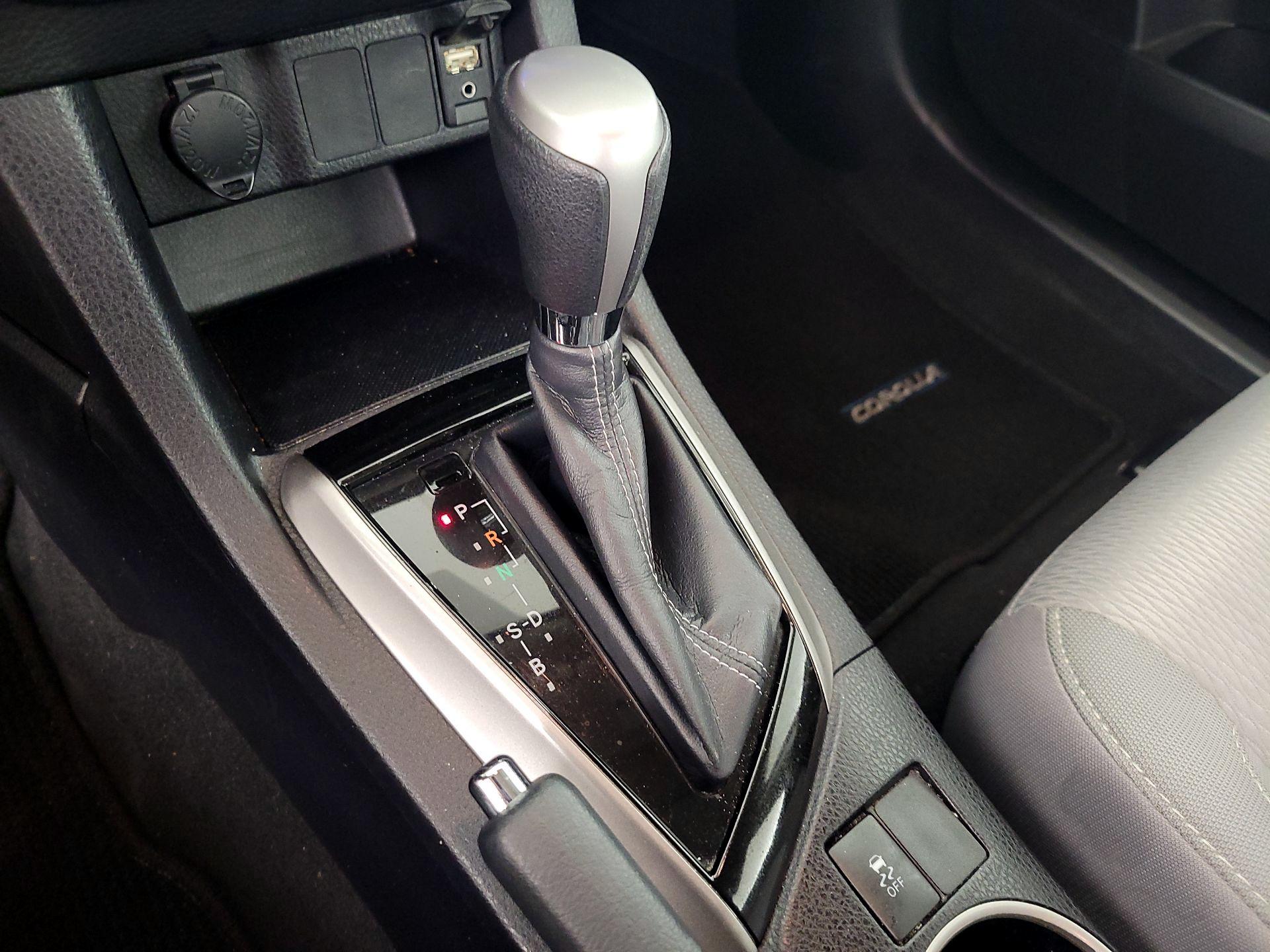 Thumbnail: 2014 Toyota Corolla - 17