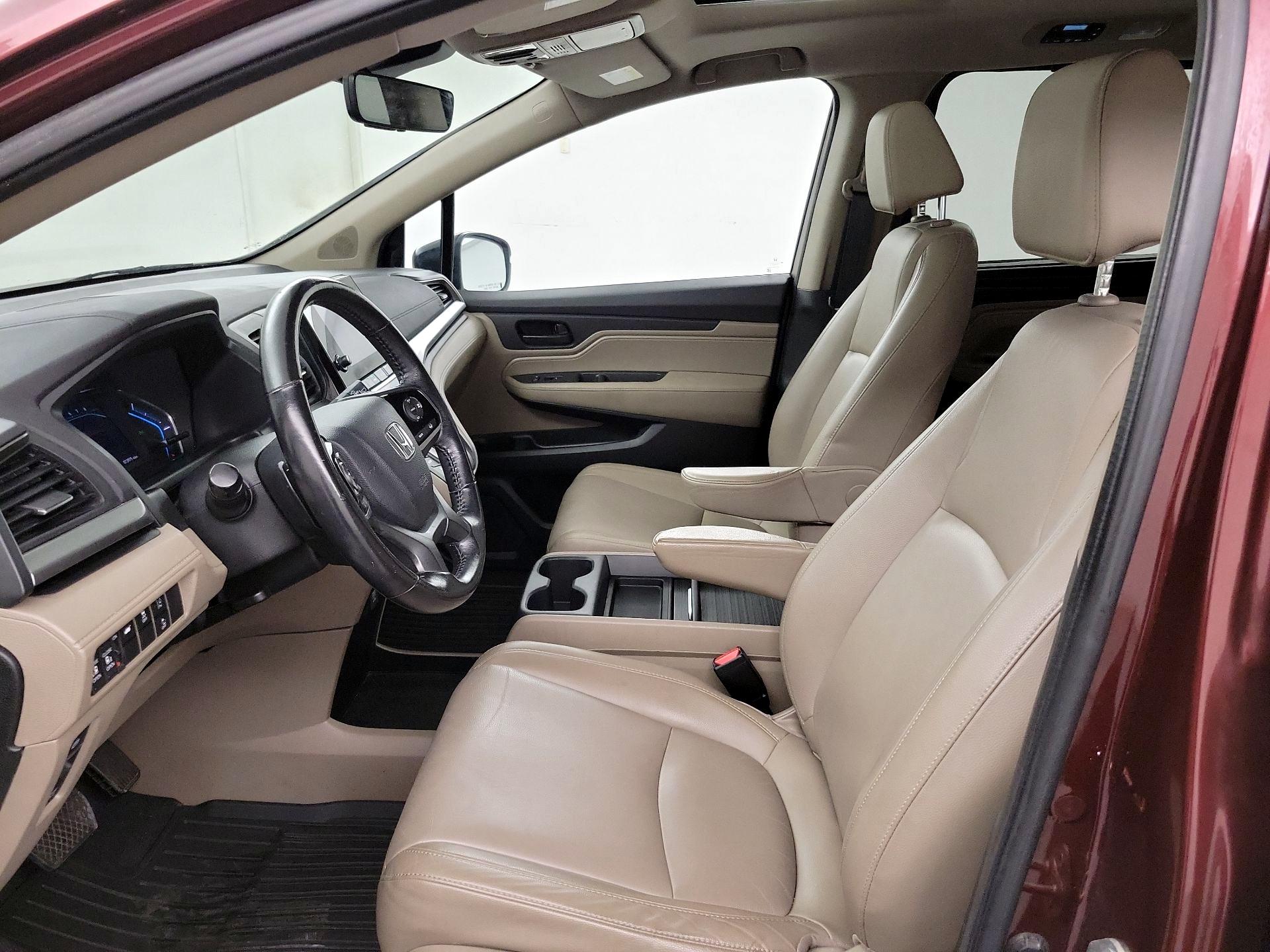 Thumbnail: 2019 Honda Odyssey - 11