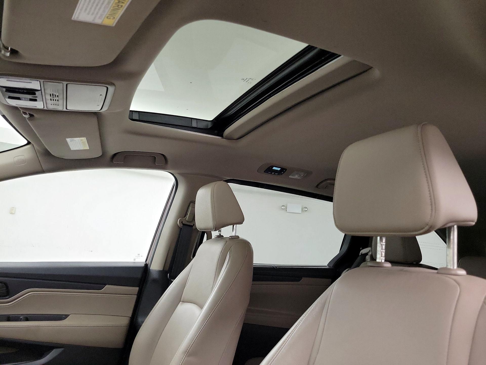 Thumbnail: 2019 Honda Odyssey - 19