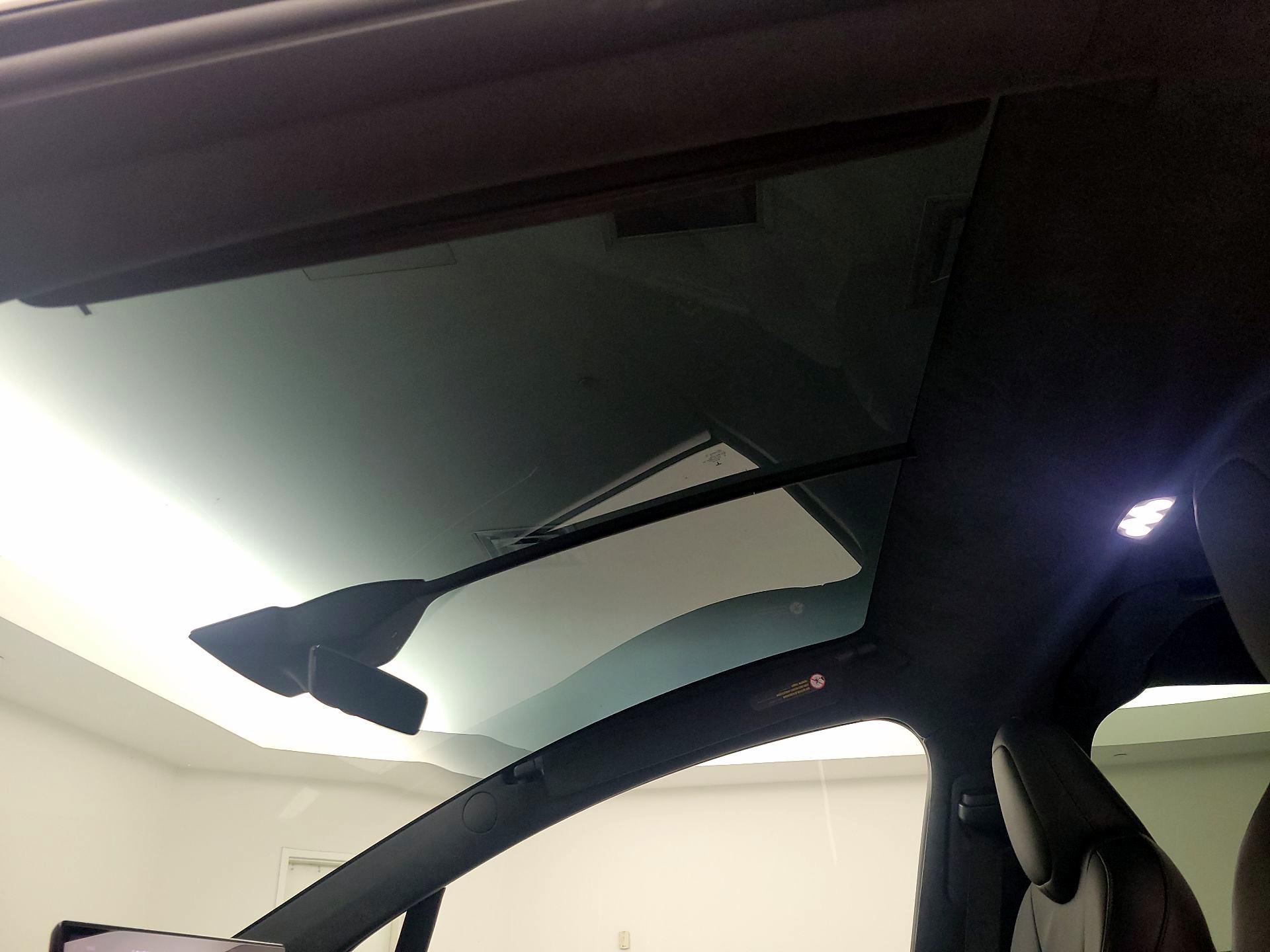 Thumbnail: 2025 Tesla Model X - 18
