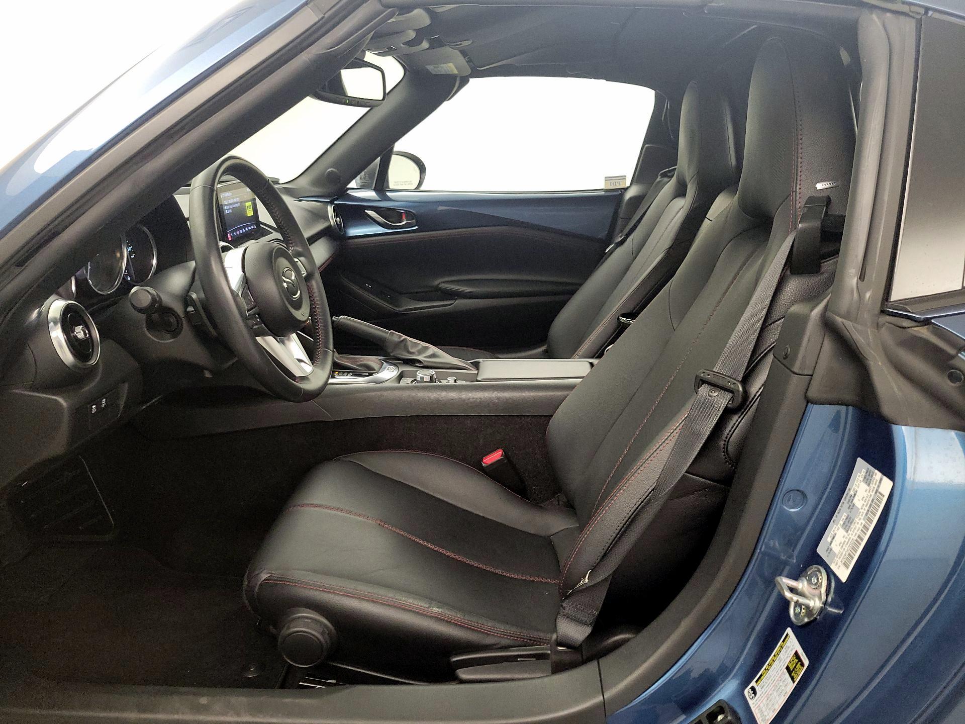 Thumbnail: 2019 Mazda MX-5 Miata - 11