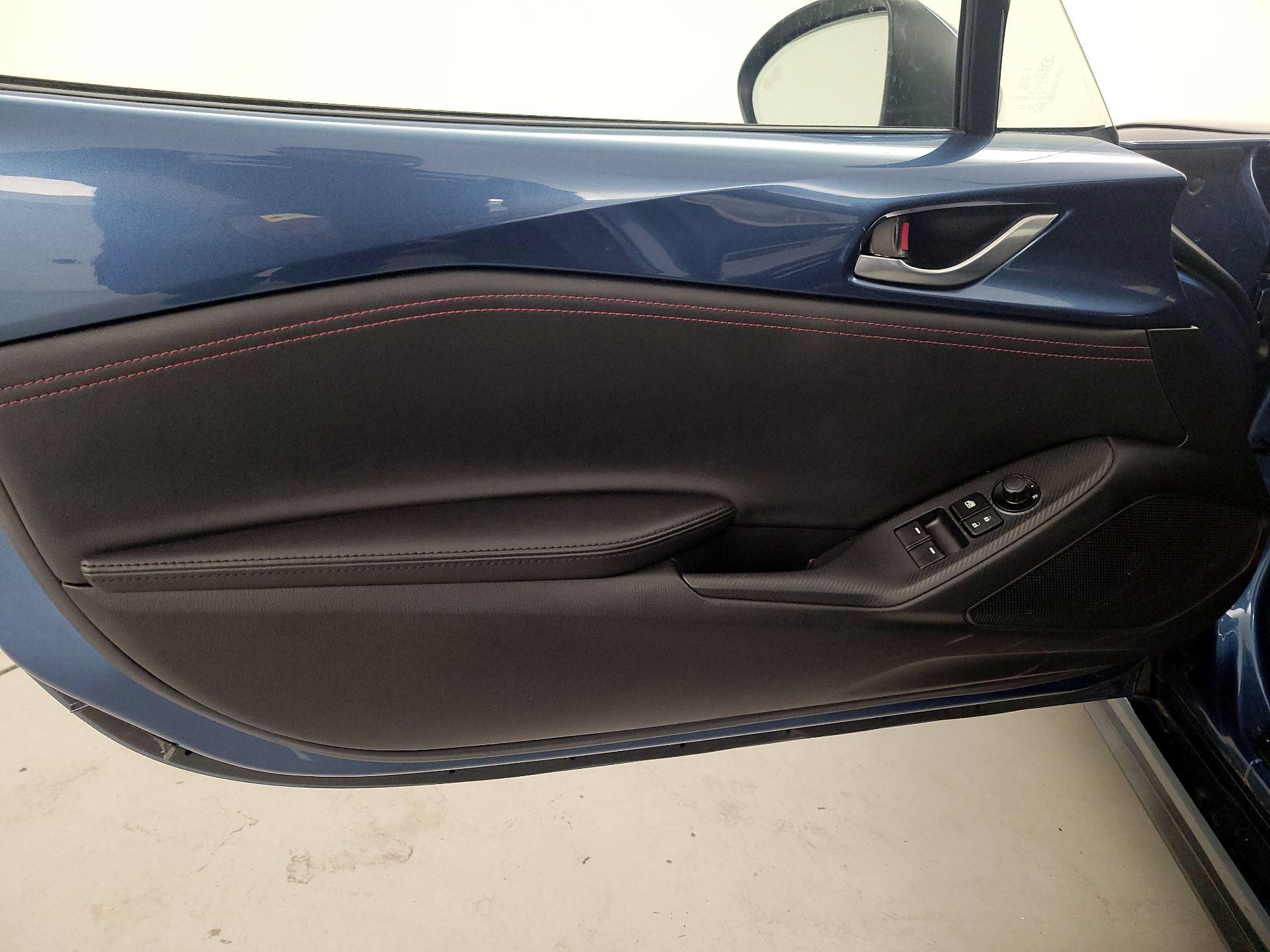 Thumbnail: 2019 Mazda MX-5 Miata - 12