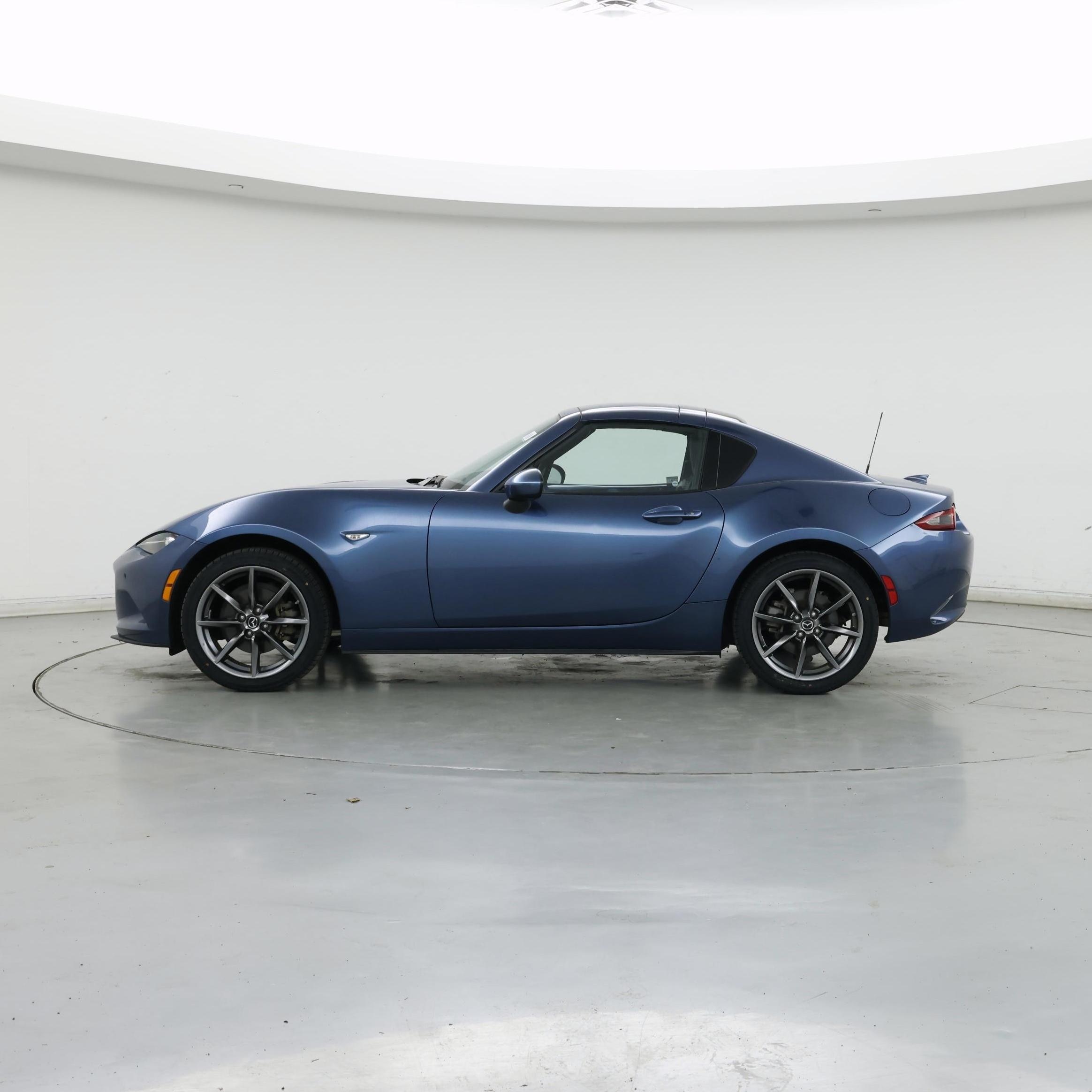 Thumbnail: 2019 Mazda MX-5 Miata - 3
