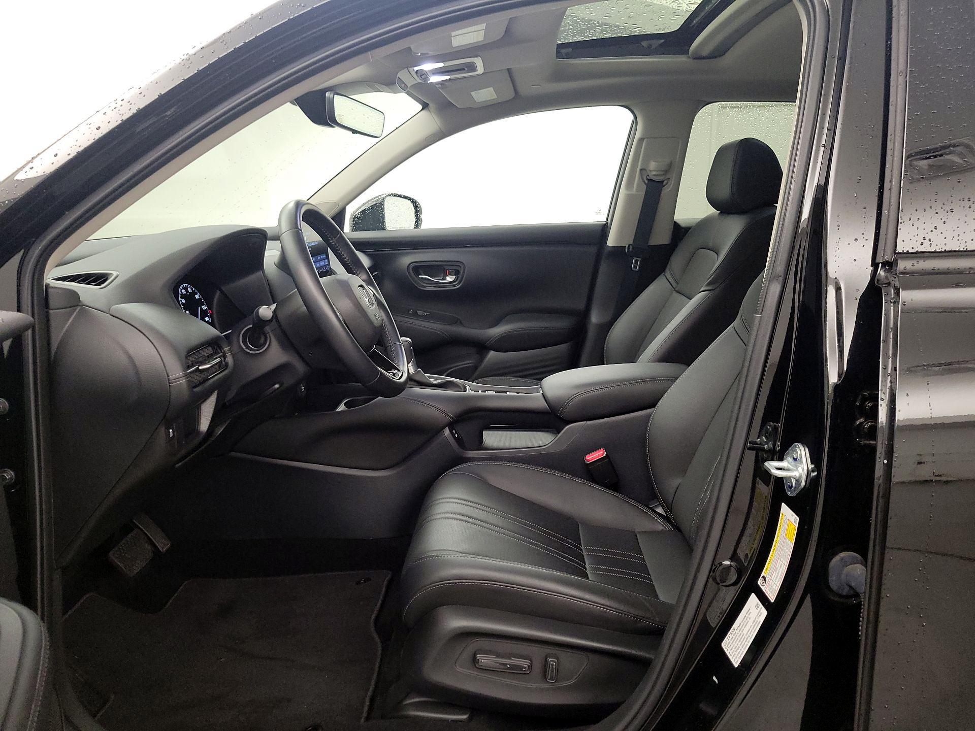 Thumbnail: 2025 Honda HR-V - 11