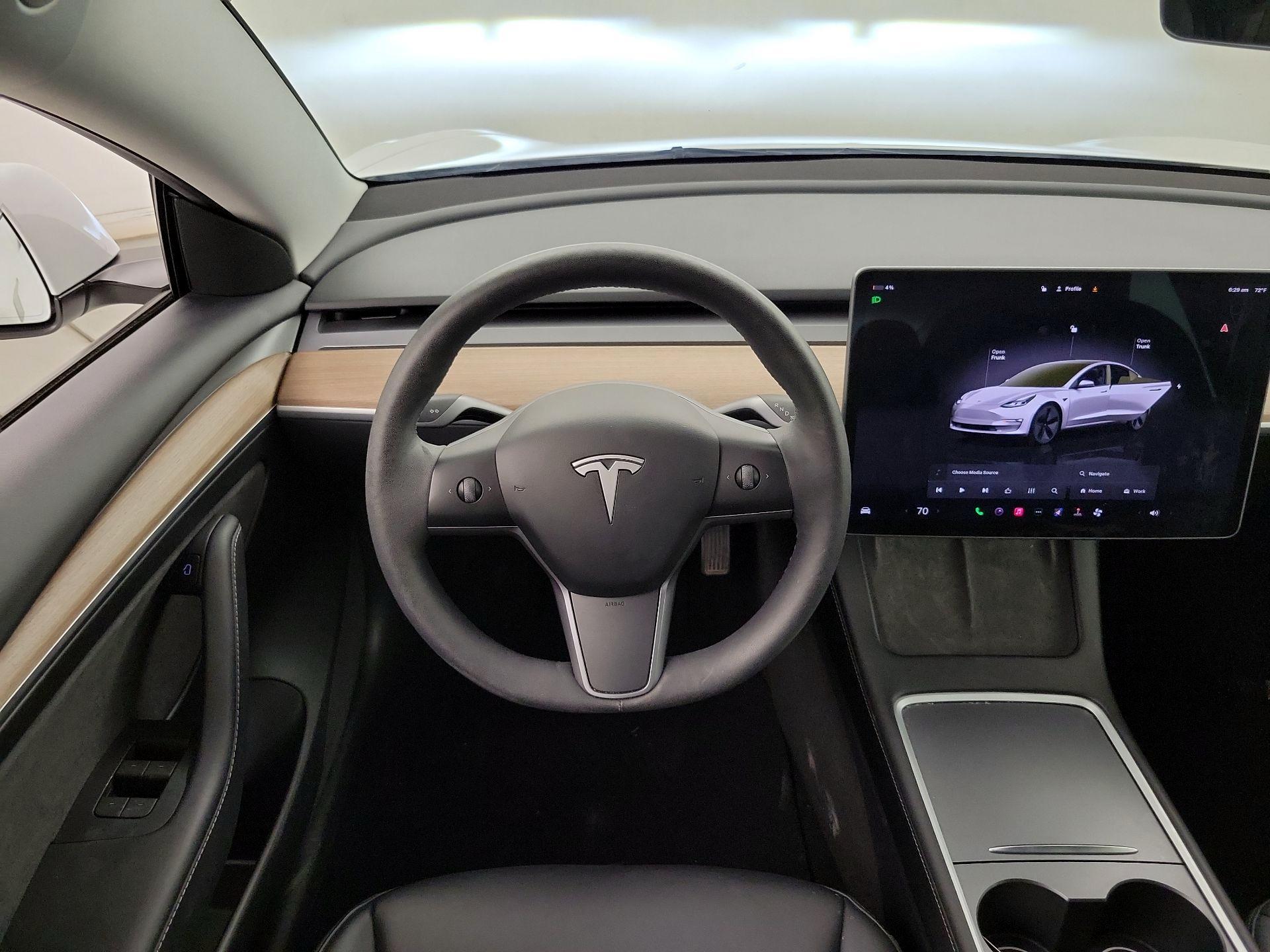 Thumbnail: 2023 Tesla Model 3 - 10