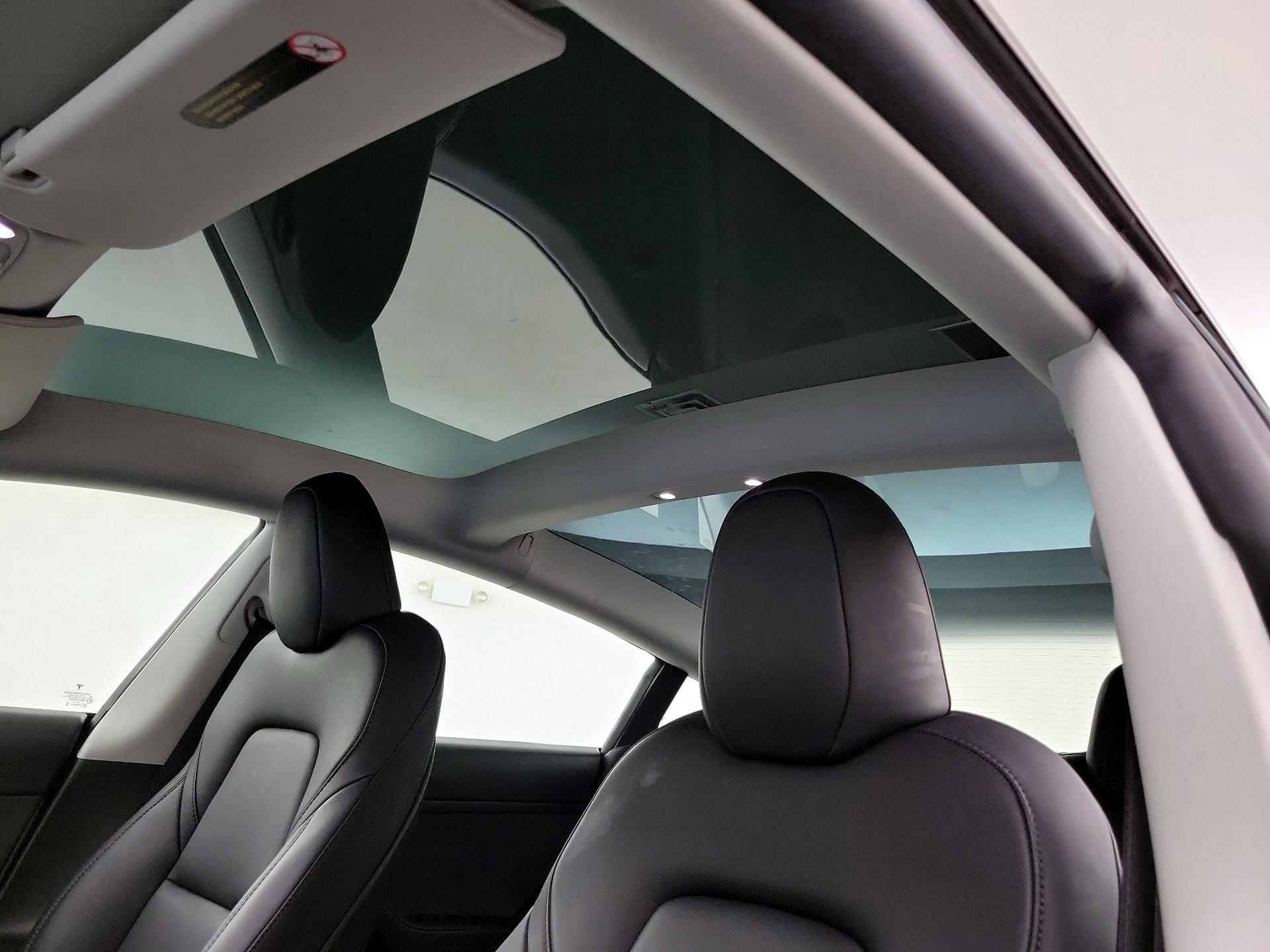 Thumbnail: 2023 Tesla Model 3 - 19