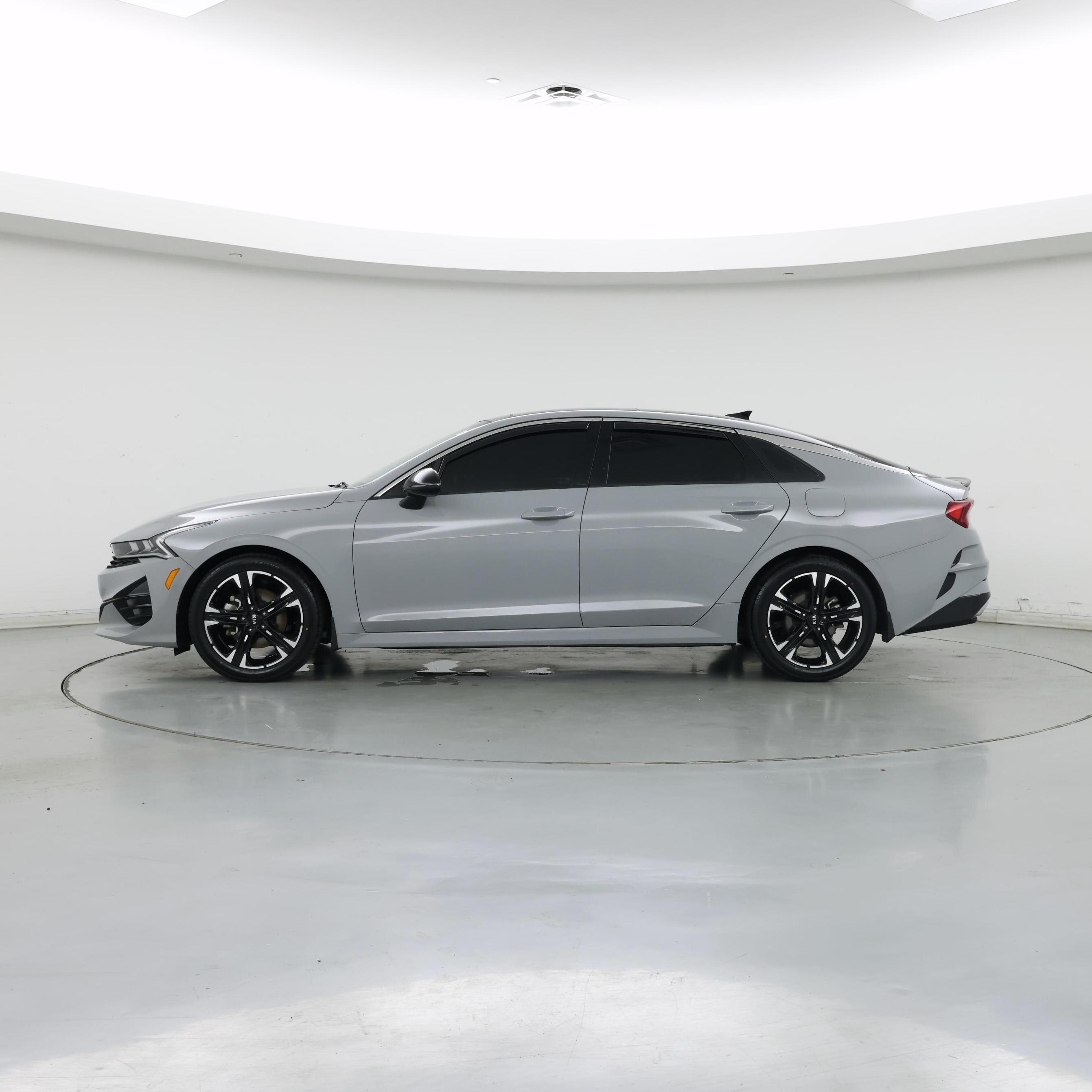 Thumbnail: 2021 Kia K5 - 3
