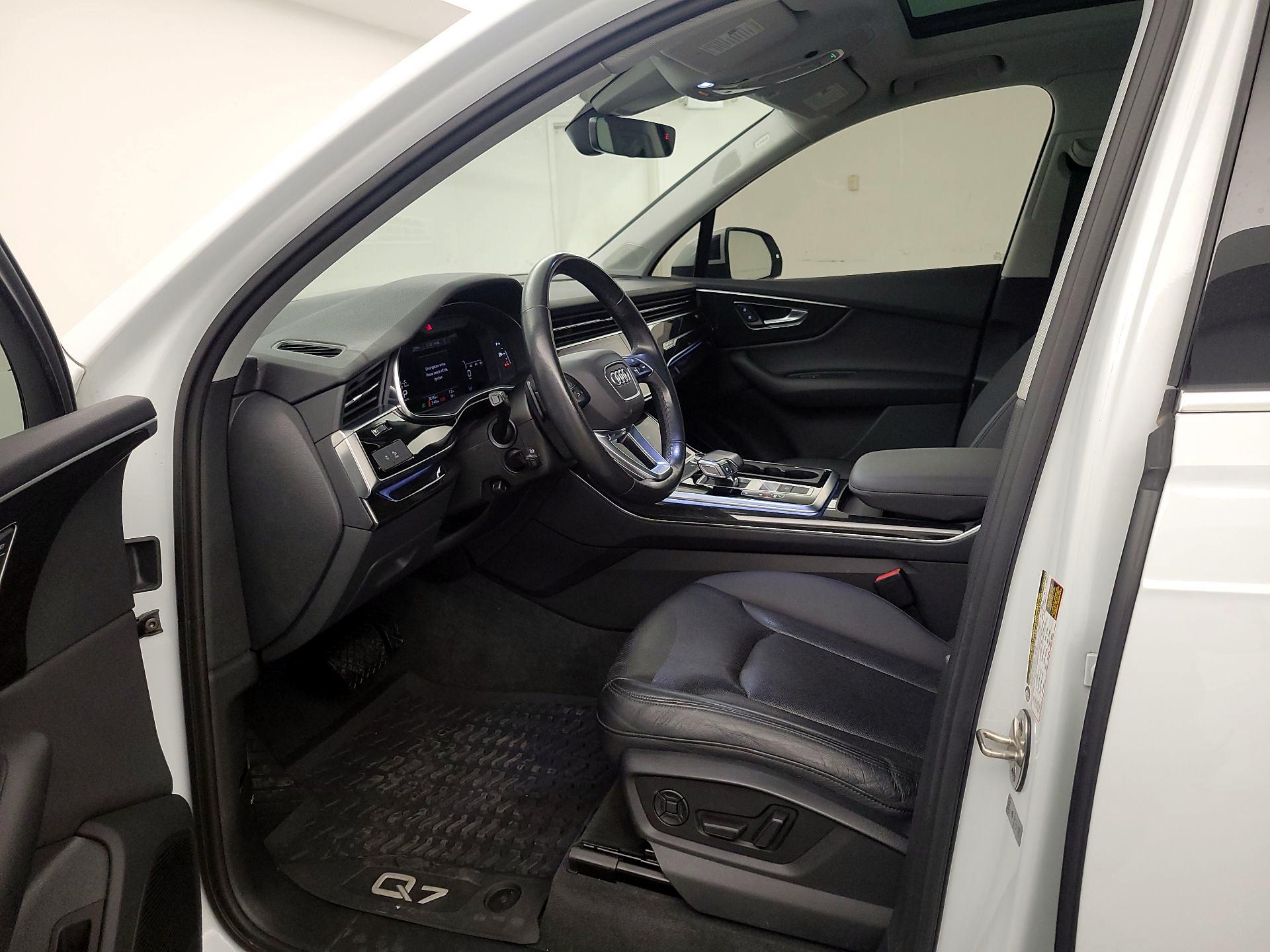 Thumbnail: 2021 Audi Q7 - 11