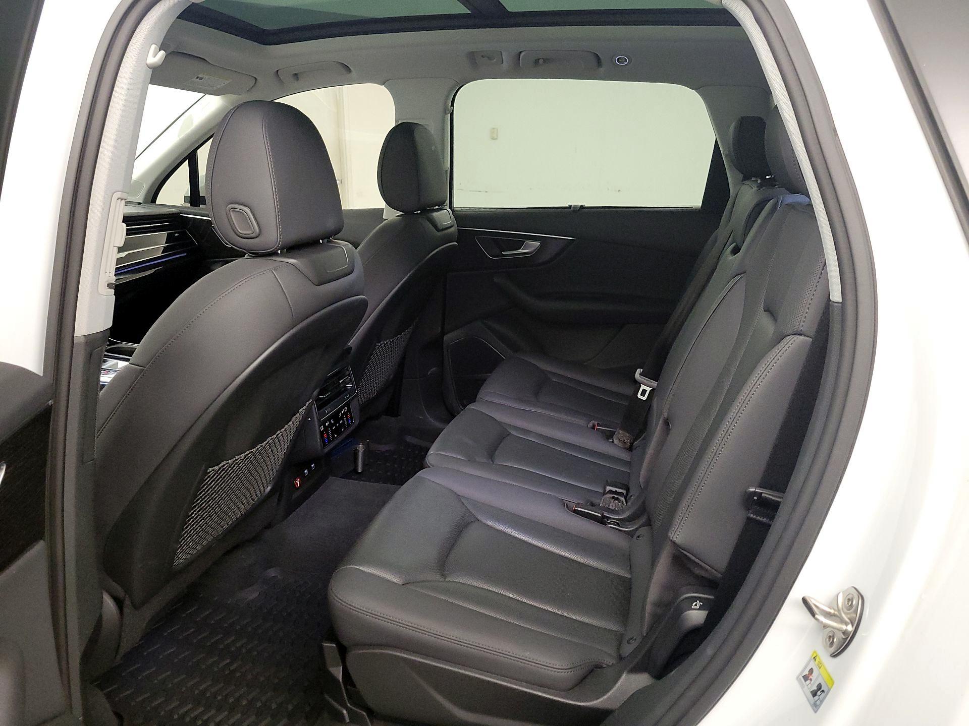 Thumbnail: 2021 Audi Q7 - 20