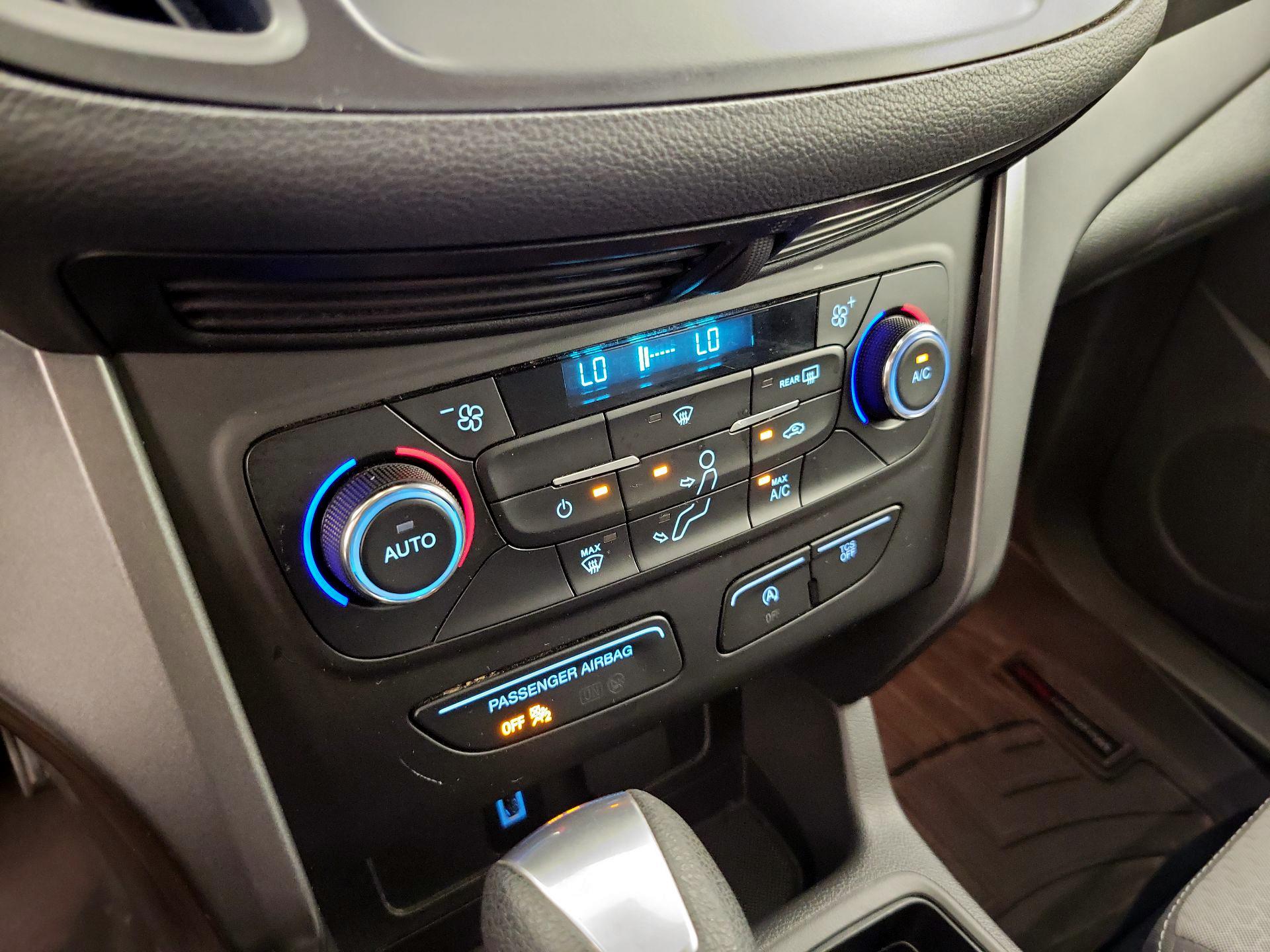 Thumbnail: 2017 Ford Escape - 16