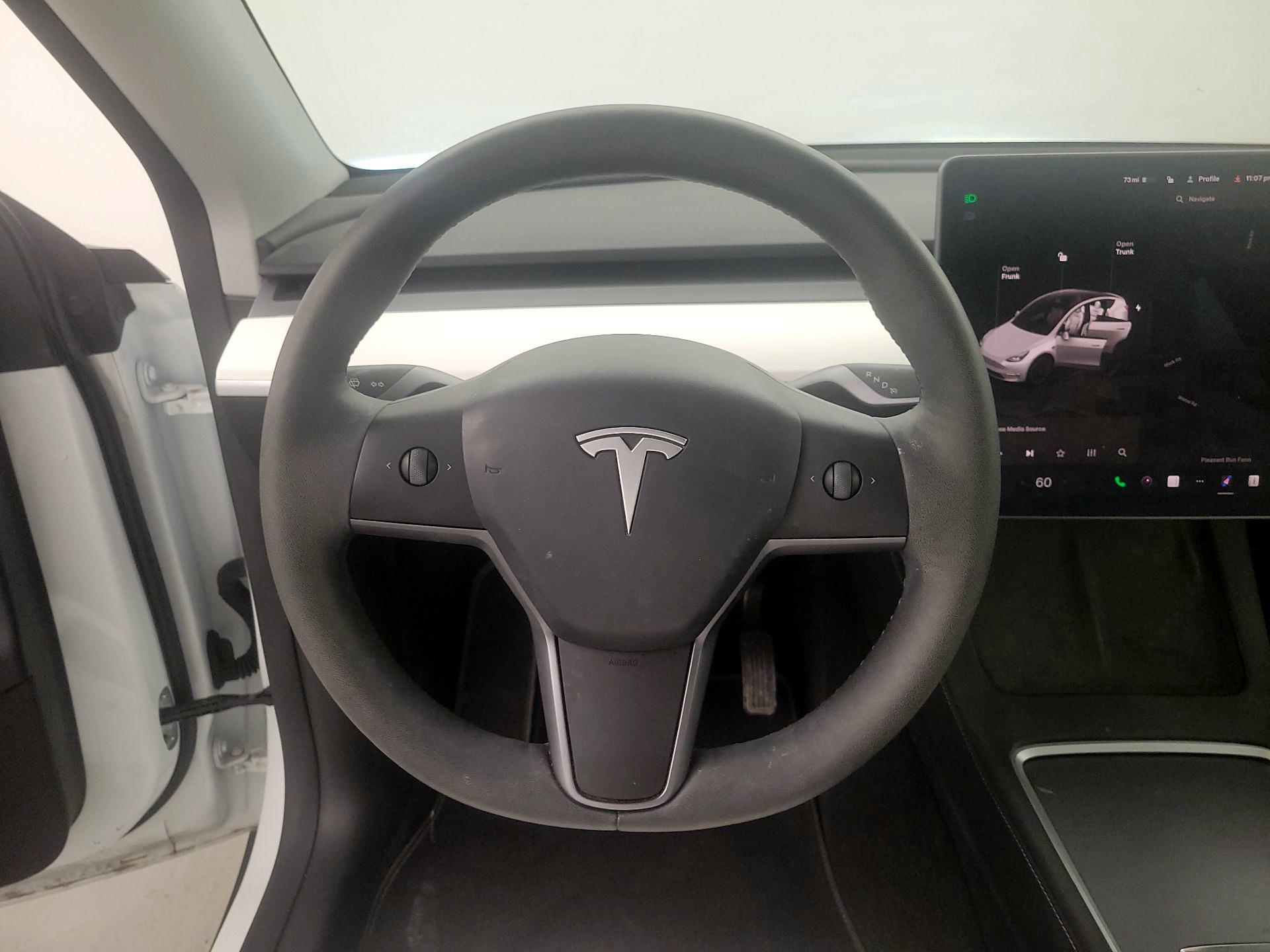 Thumbnail: 2024 Tesla Model Y - 10