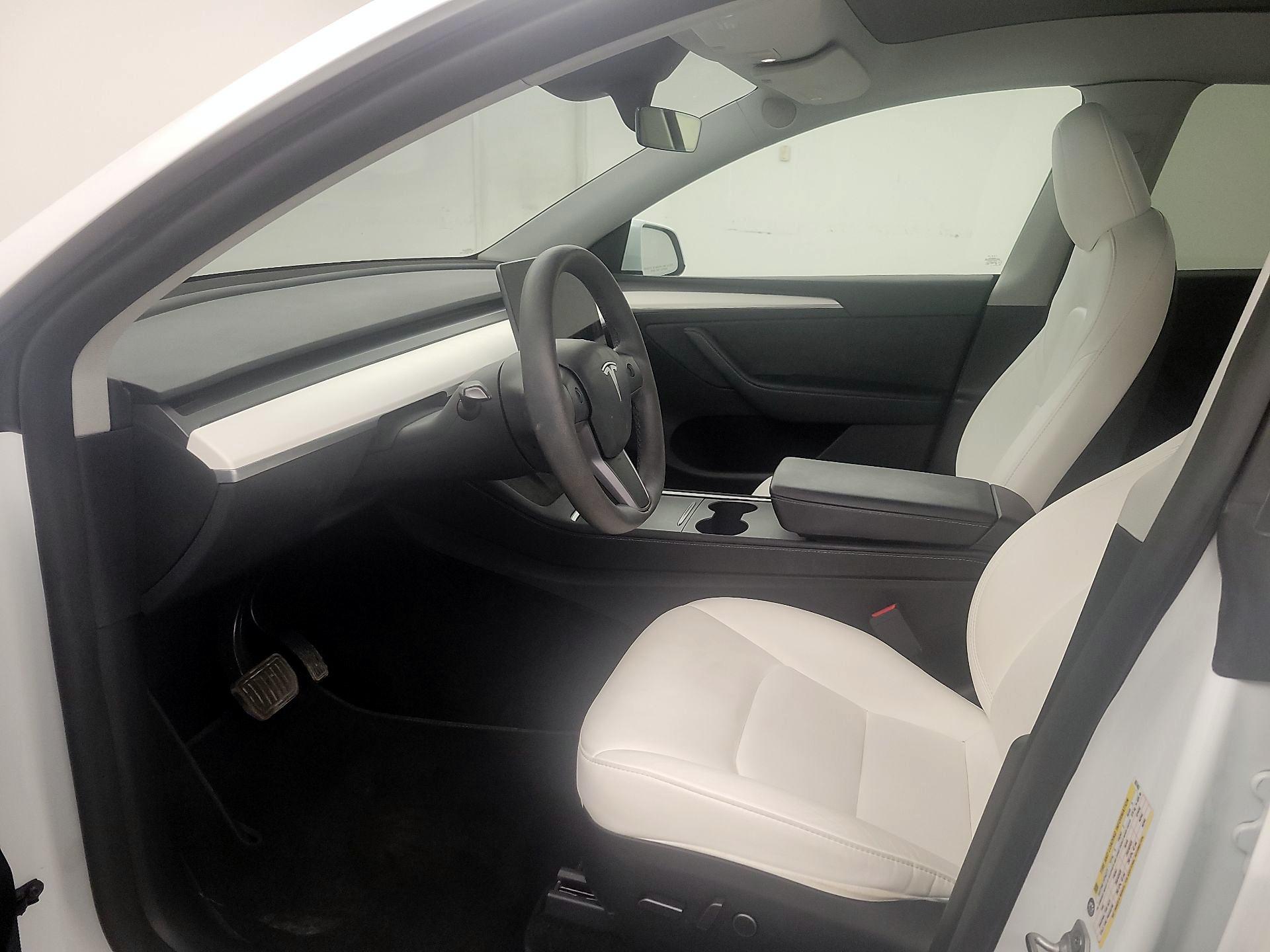 Thumbnail: 2024 Tesla Model Y - 11