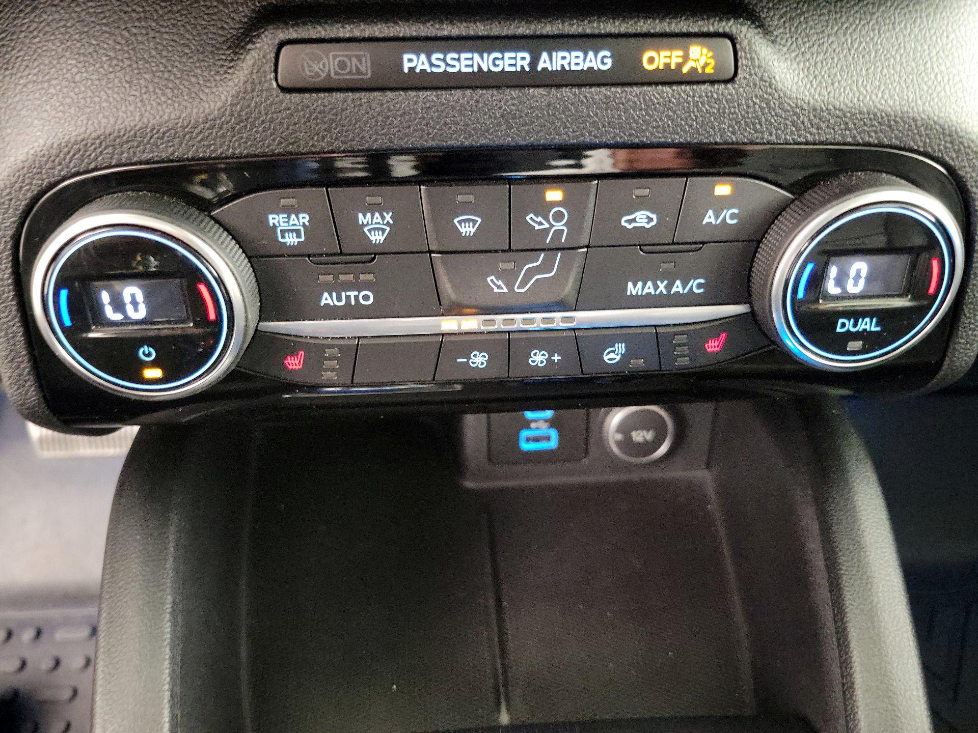 Thumbnail: 2021 Ford Escape - 17
