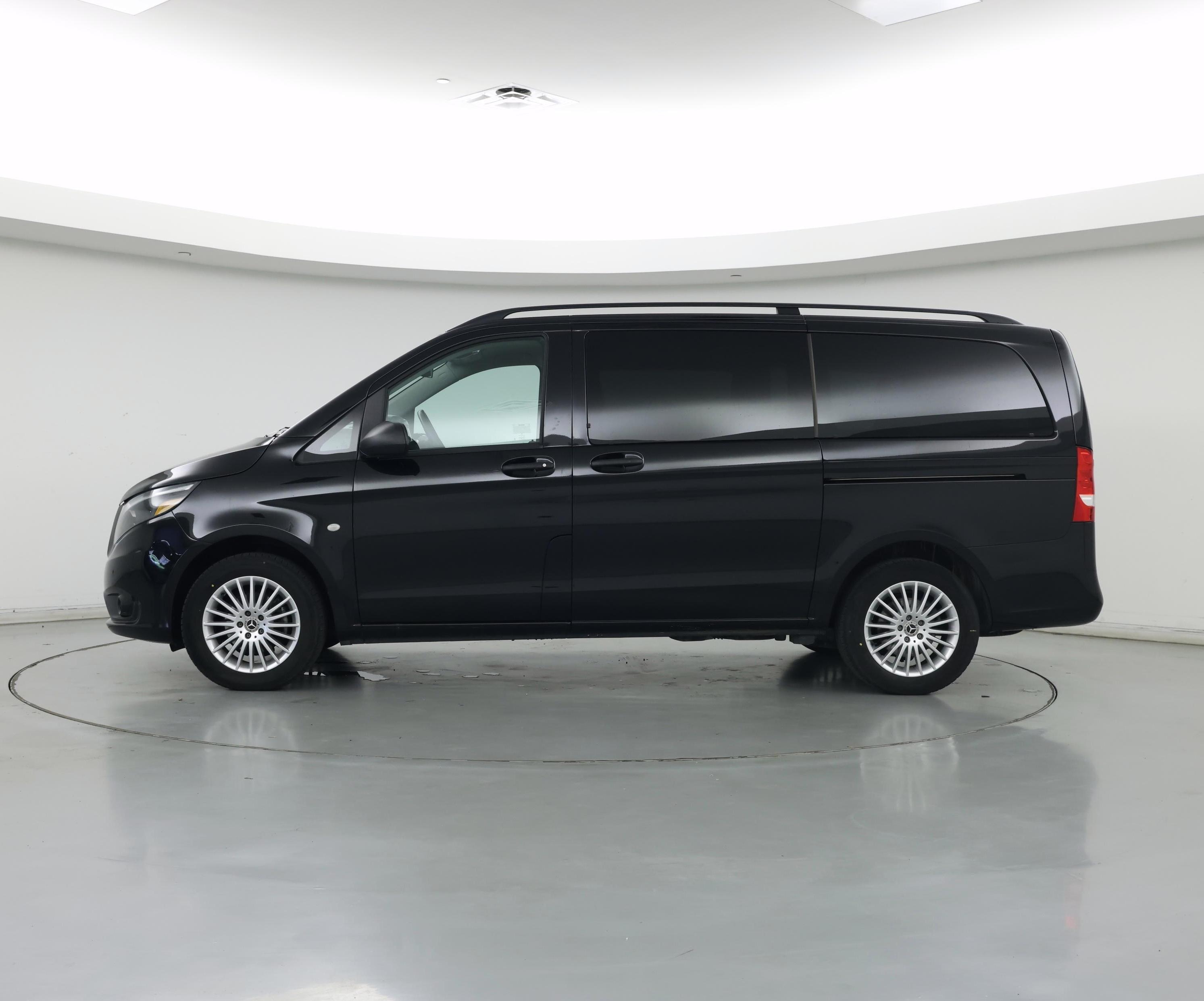 Thumbnail: 2023 Mercedes-Benz Metris - 3