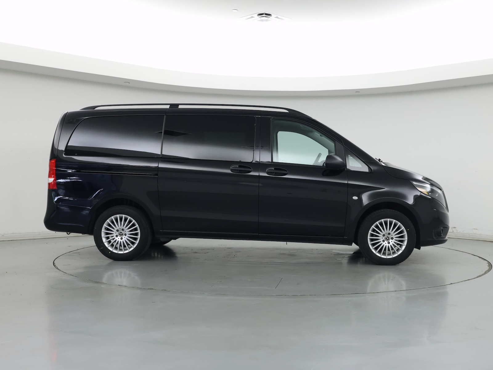 2023 Mercedes-Benz Metris Passenger Van Base - Photo 8