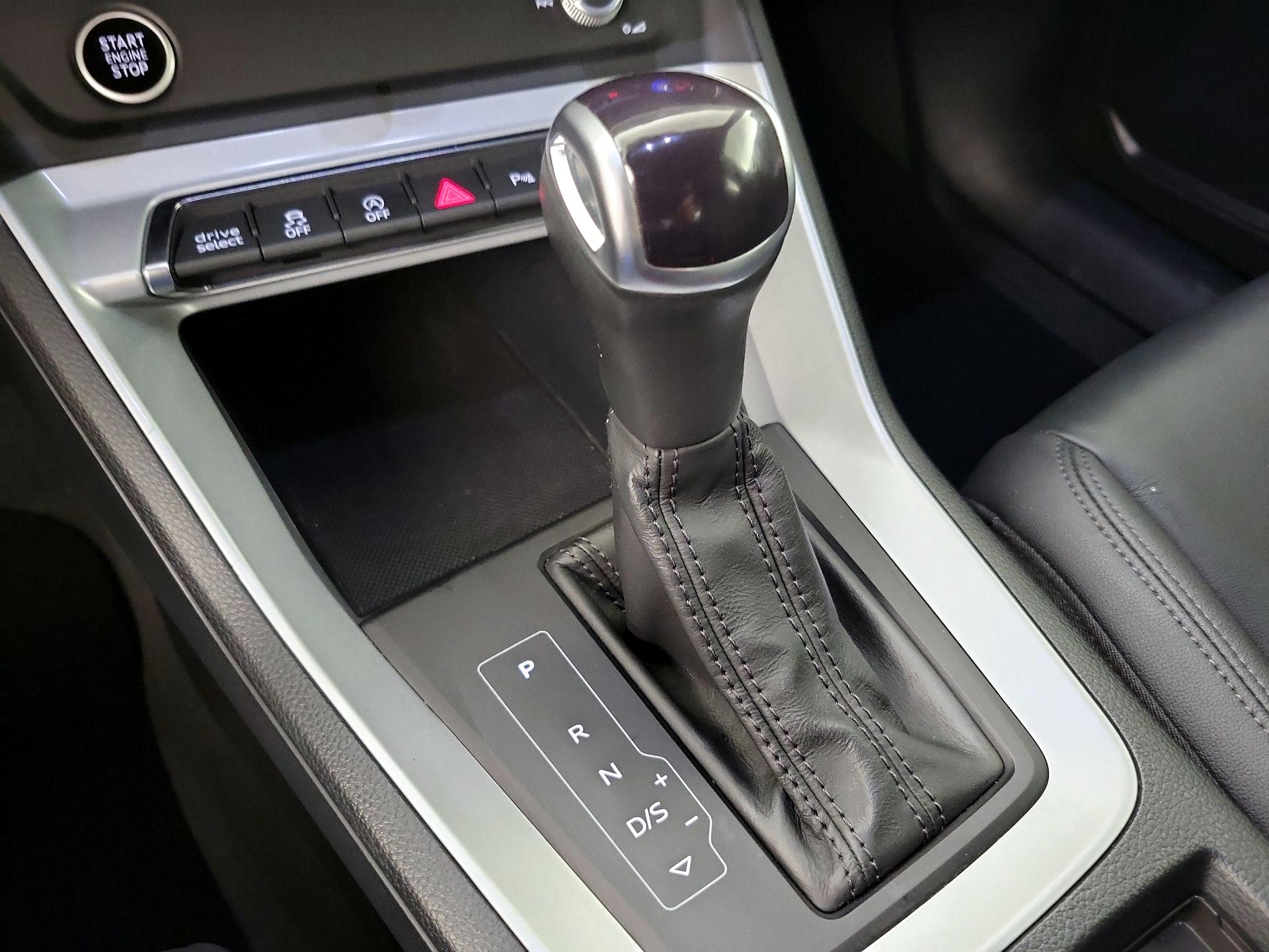 Thumbnail: 2022 Audi Q3 - 17