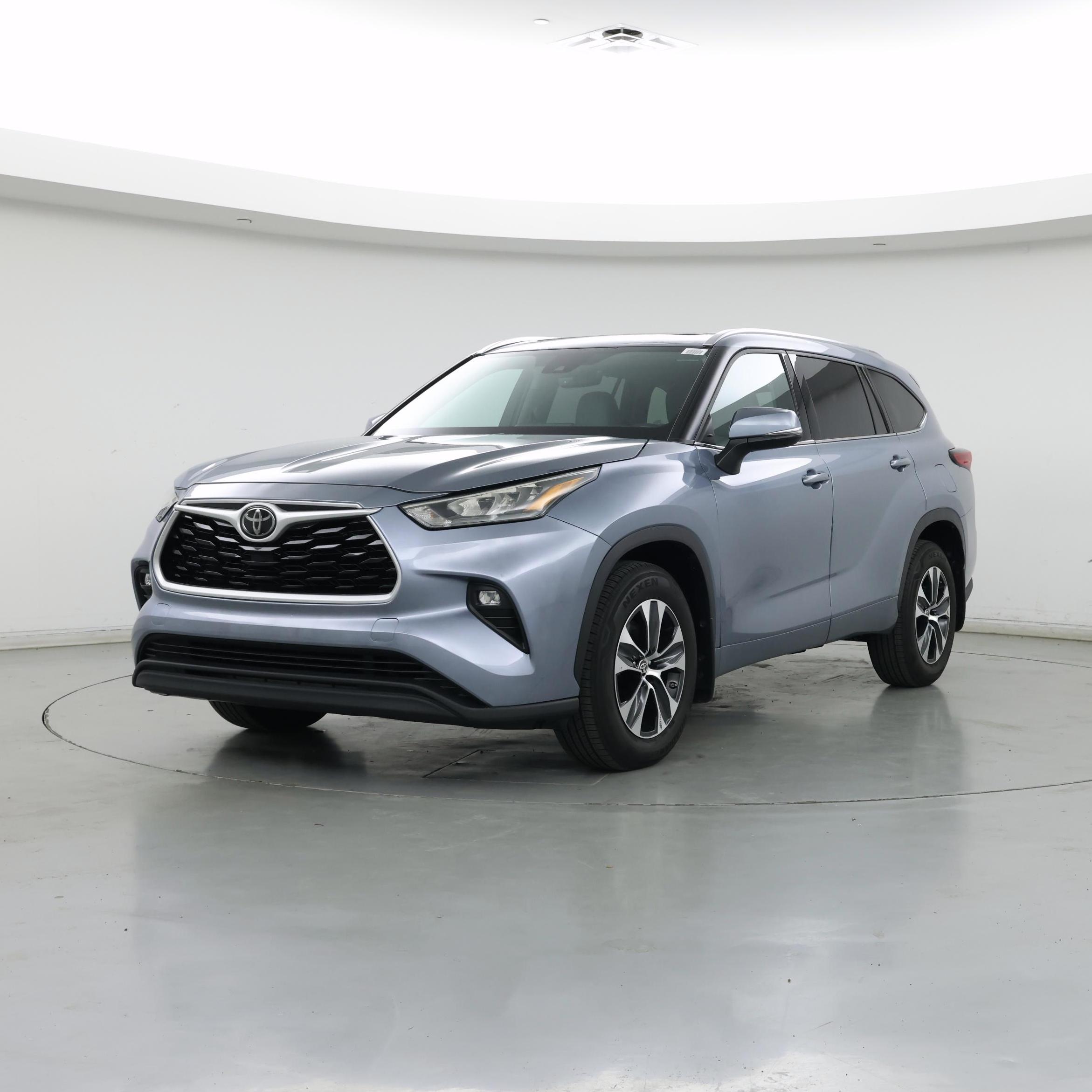 Thumbnail: 2020 Toyota Highlander - 4
