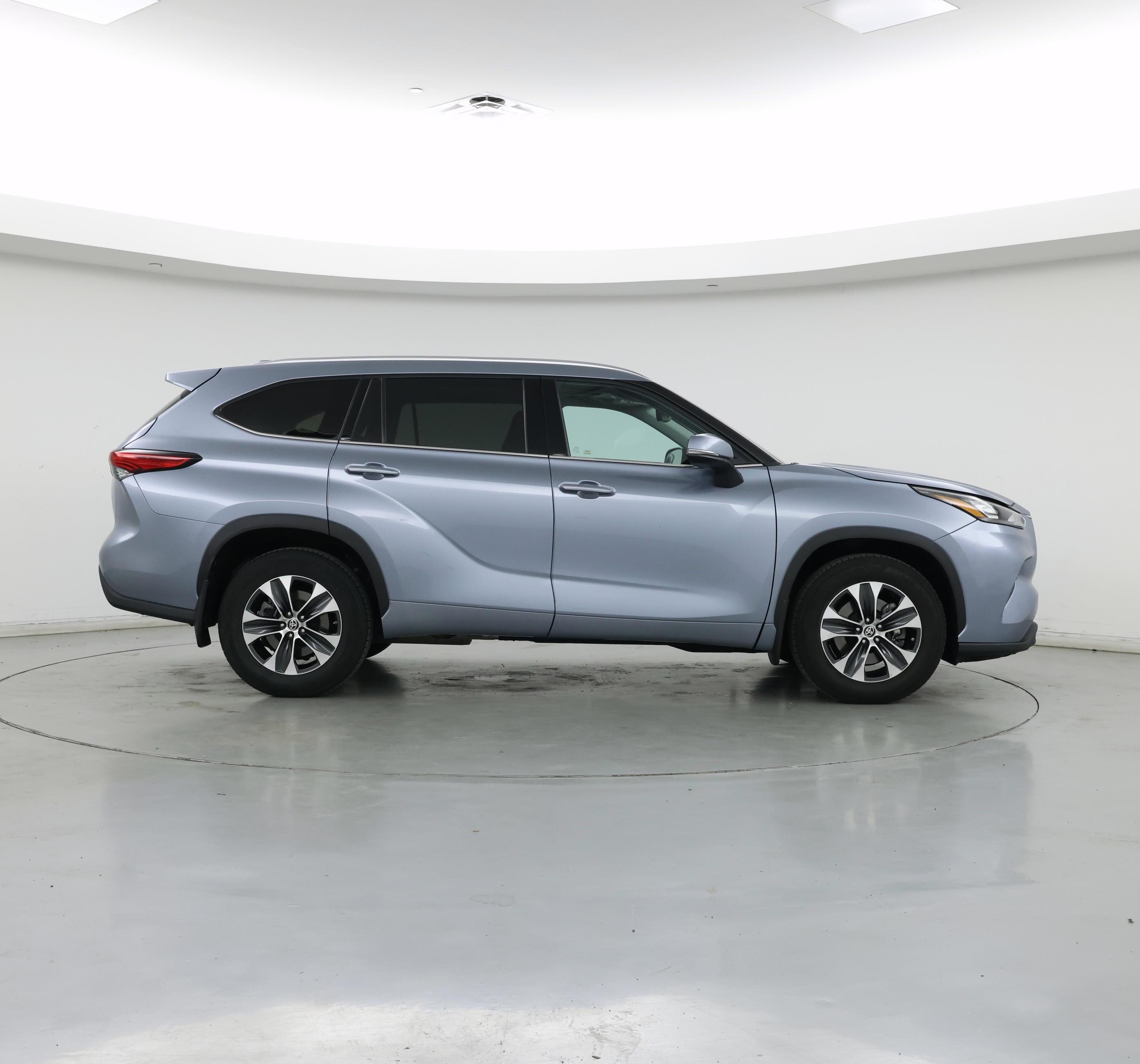 Thumbnail: 2020 Toyota Highlander - 7