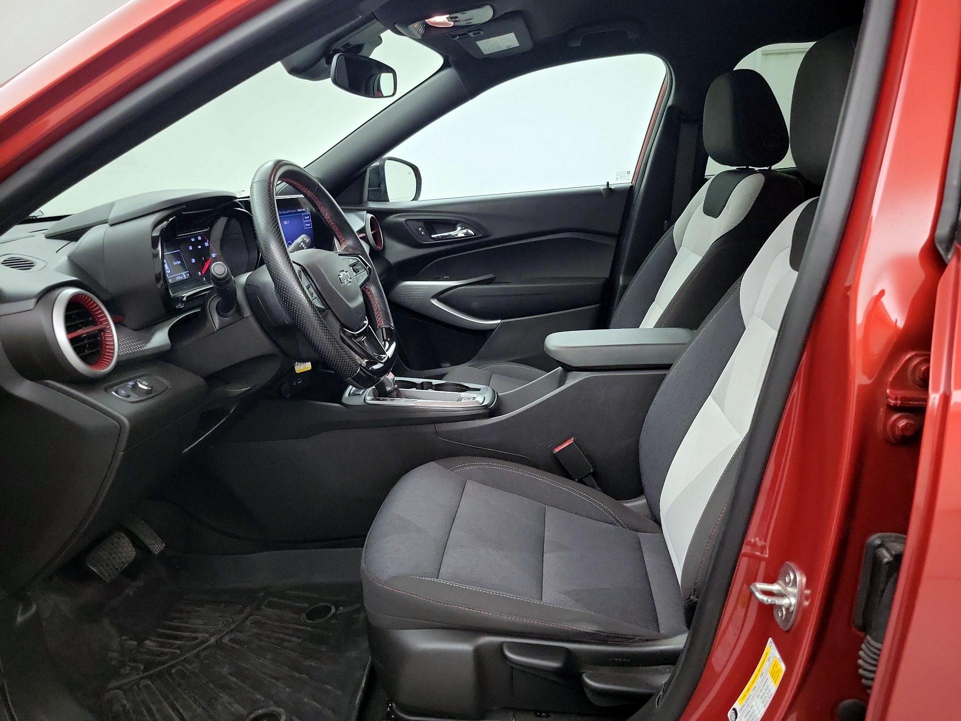 Thumbnail: 2024 Chevrolet Trax - 11