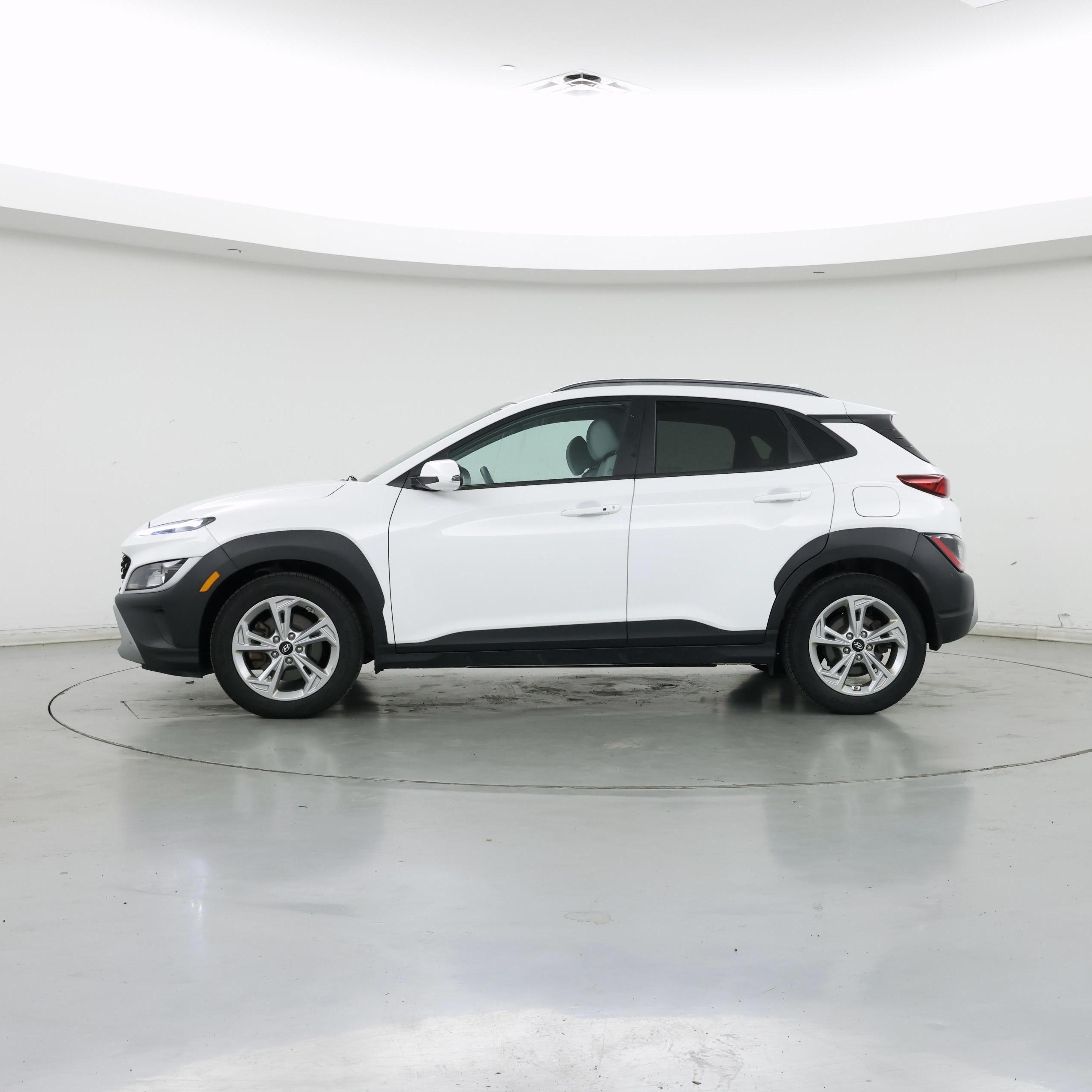 Thumbnail: 2022 Hyundai Kona - 3