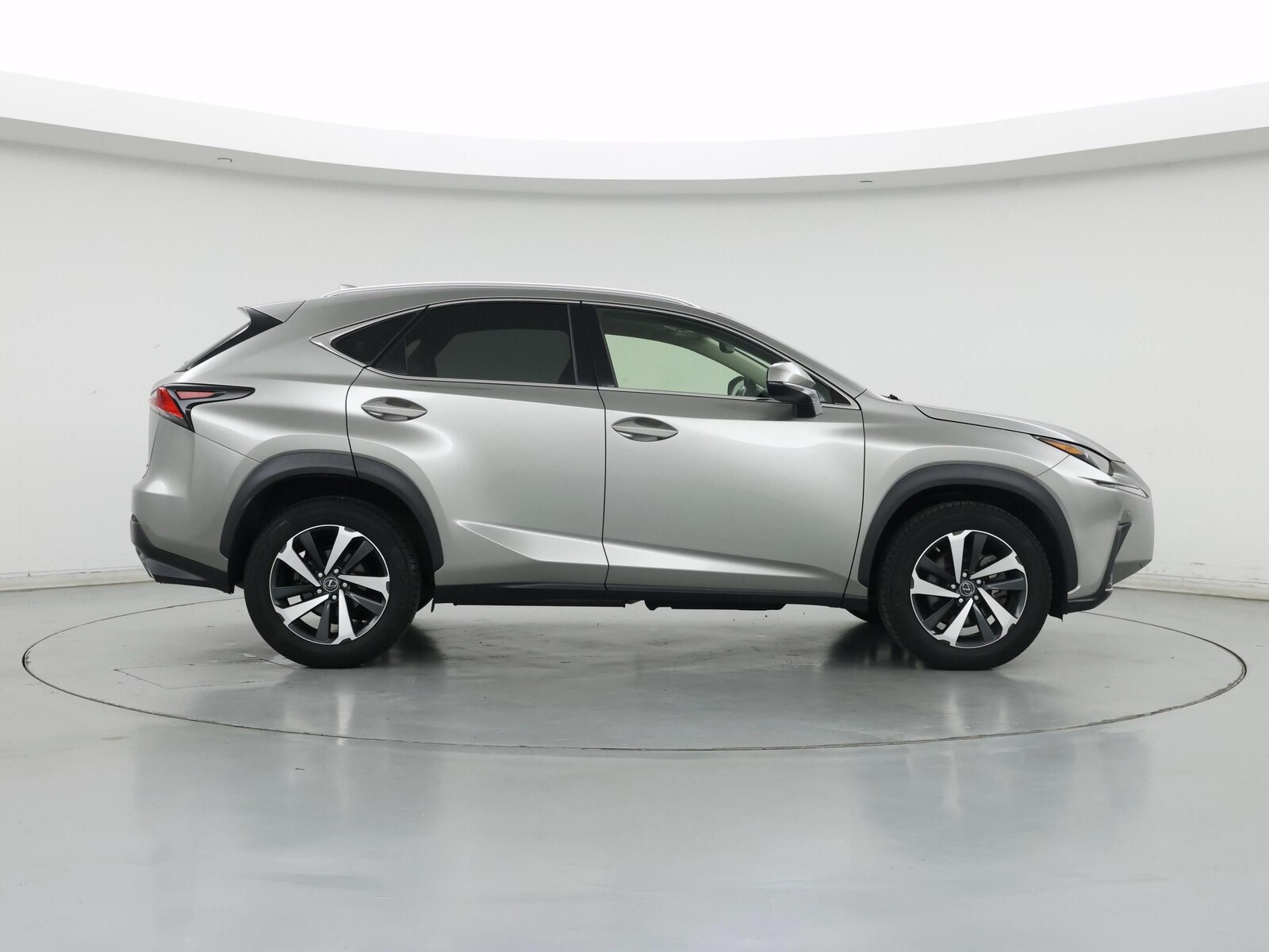 2021 Lexus NX 300 - Photo 8