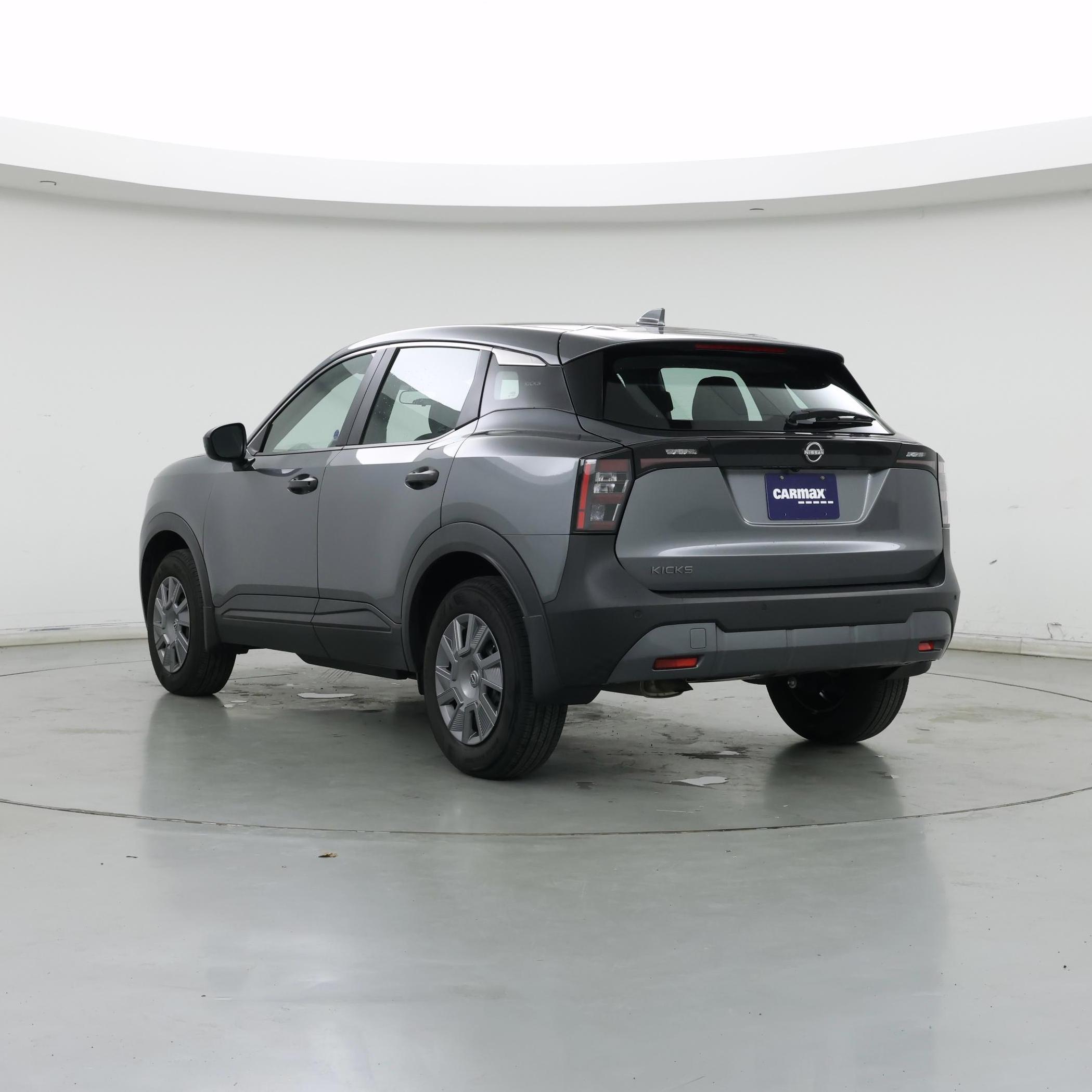 Thumbnail: 2025 Nissan Kicks - 2