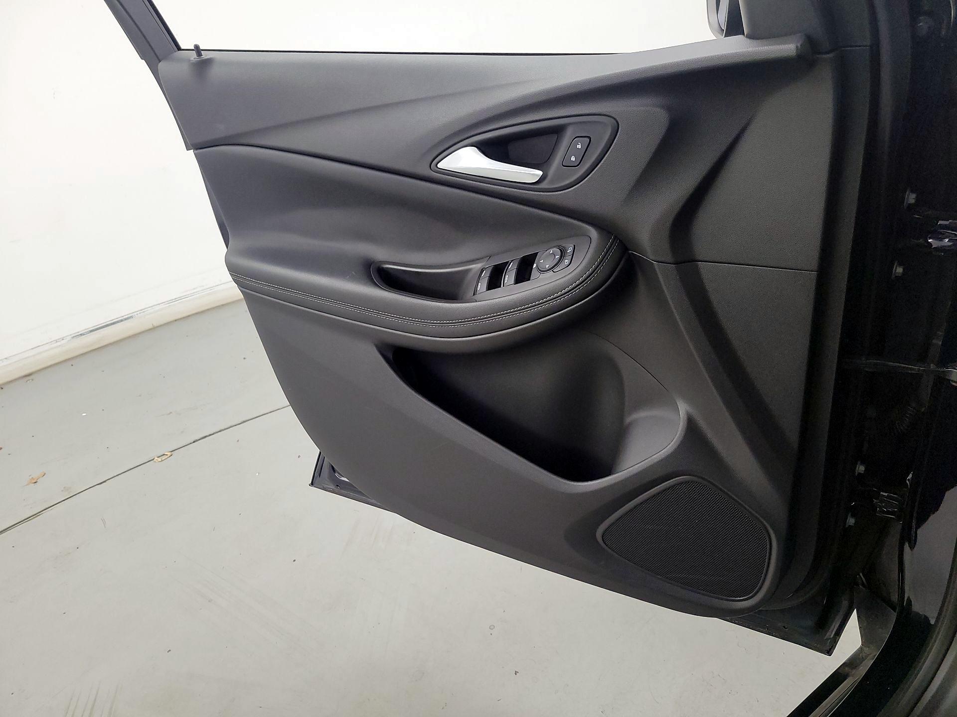 Thumbnail: 2021 Buick Encore GX - 12