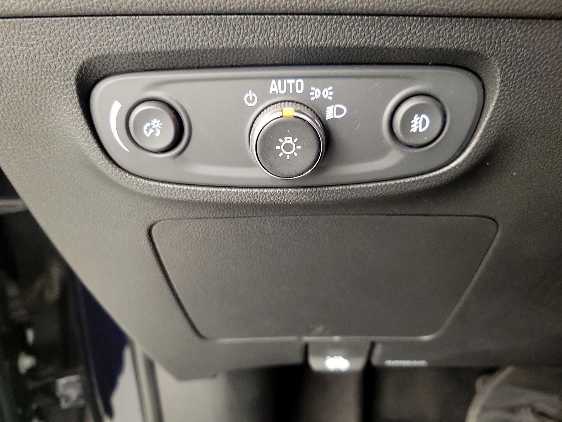 Thumbnail: 2021 Buick Encore GX - 13