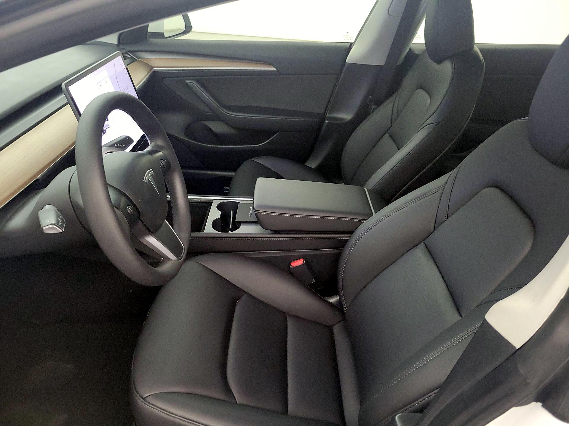 Thumbnail: 2023 Tesla Model 3 - 11