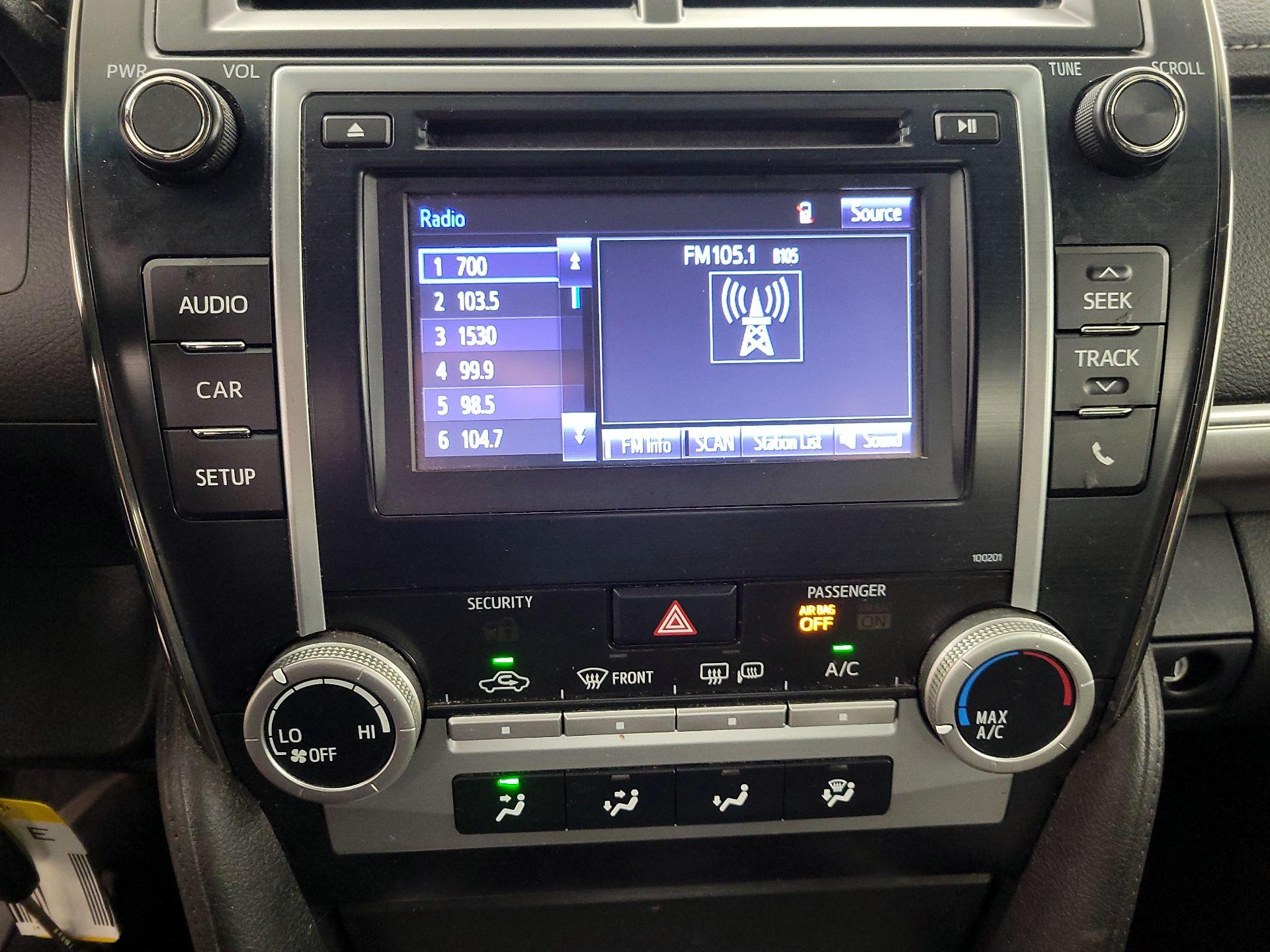Thumbnail: 2014 Toyota Camry - 15