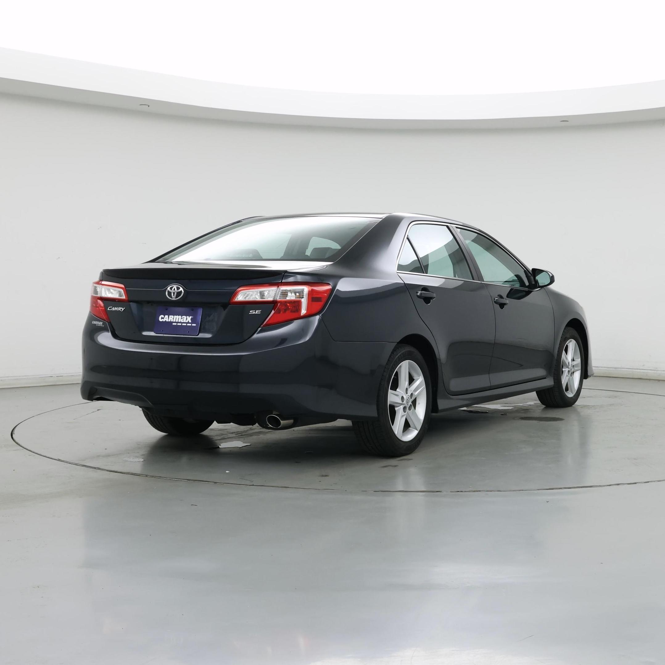 Thumbnail: 2014 Toyota Camry - 8