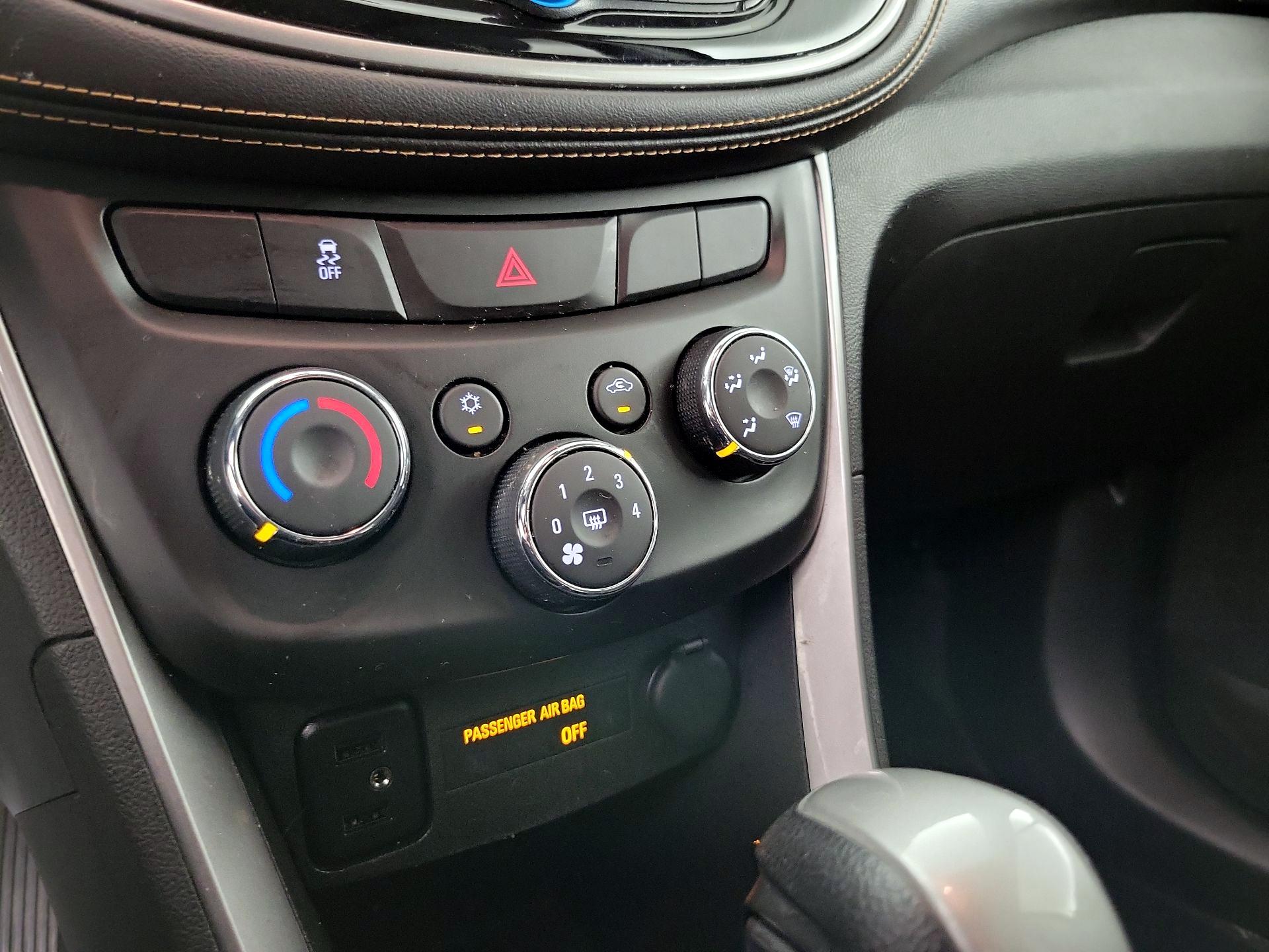 Thumbnail: 2018 Chevrolet Trax - 16