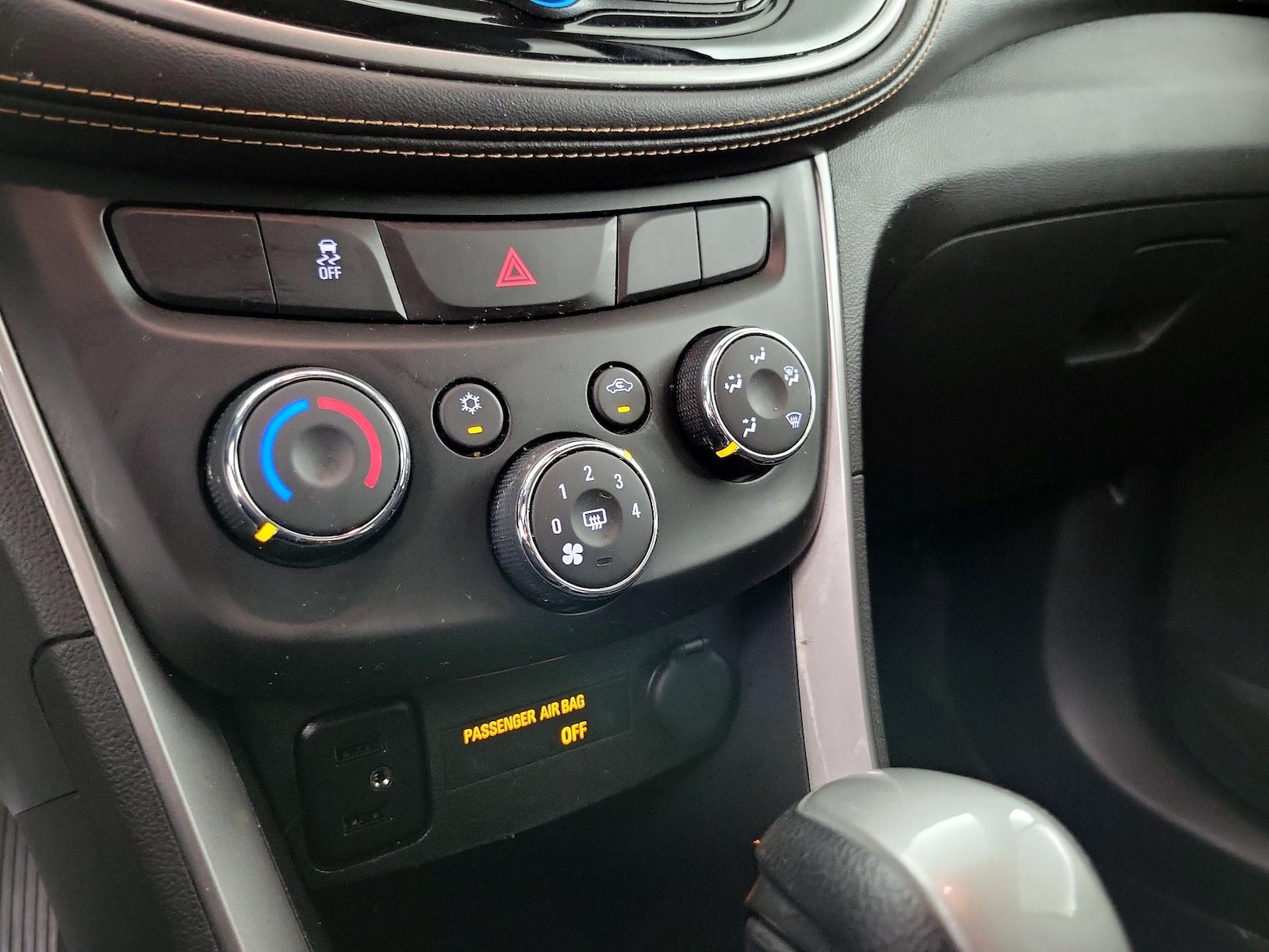 2018 Chevrolet Trax LT - Photo 17