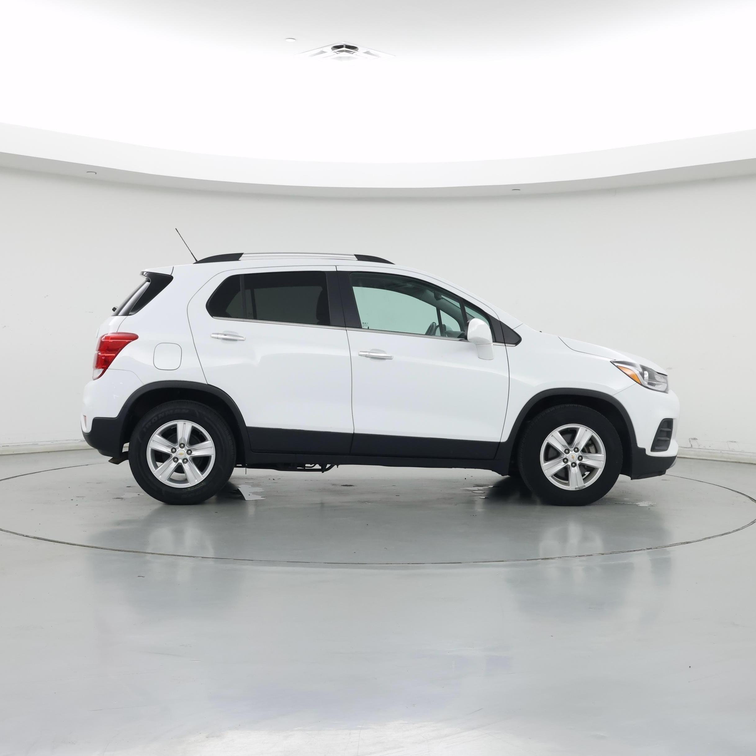 Thumbnail: 2018 Chevrolet Trax - 7