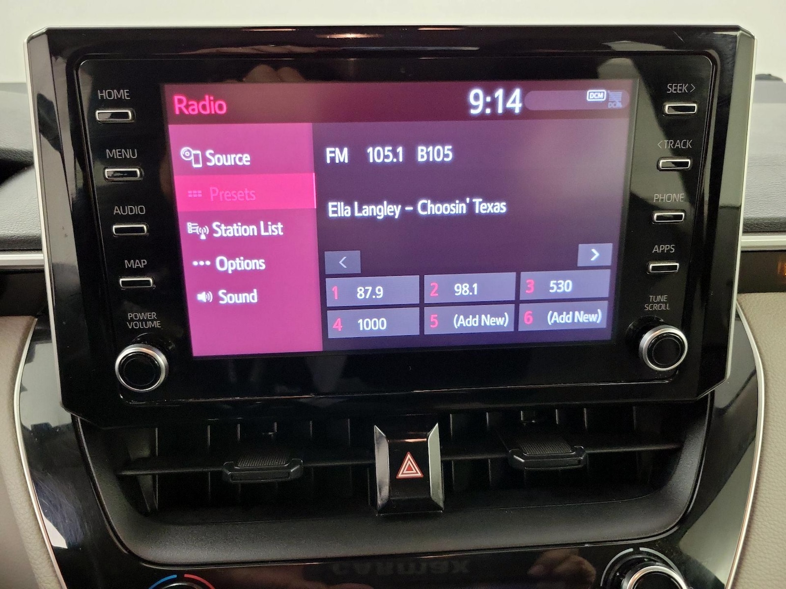 2020 Toyota Corolla LE - Photo 17