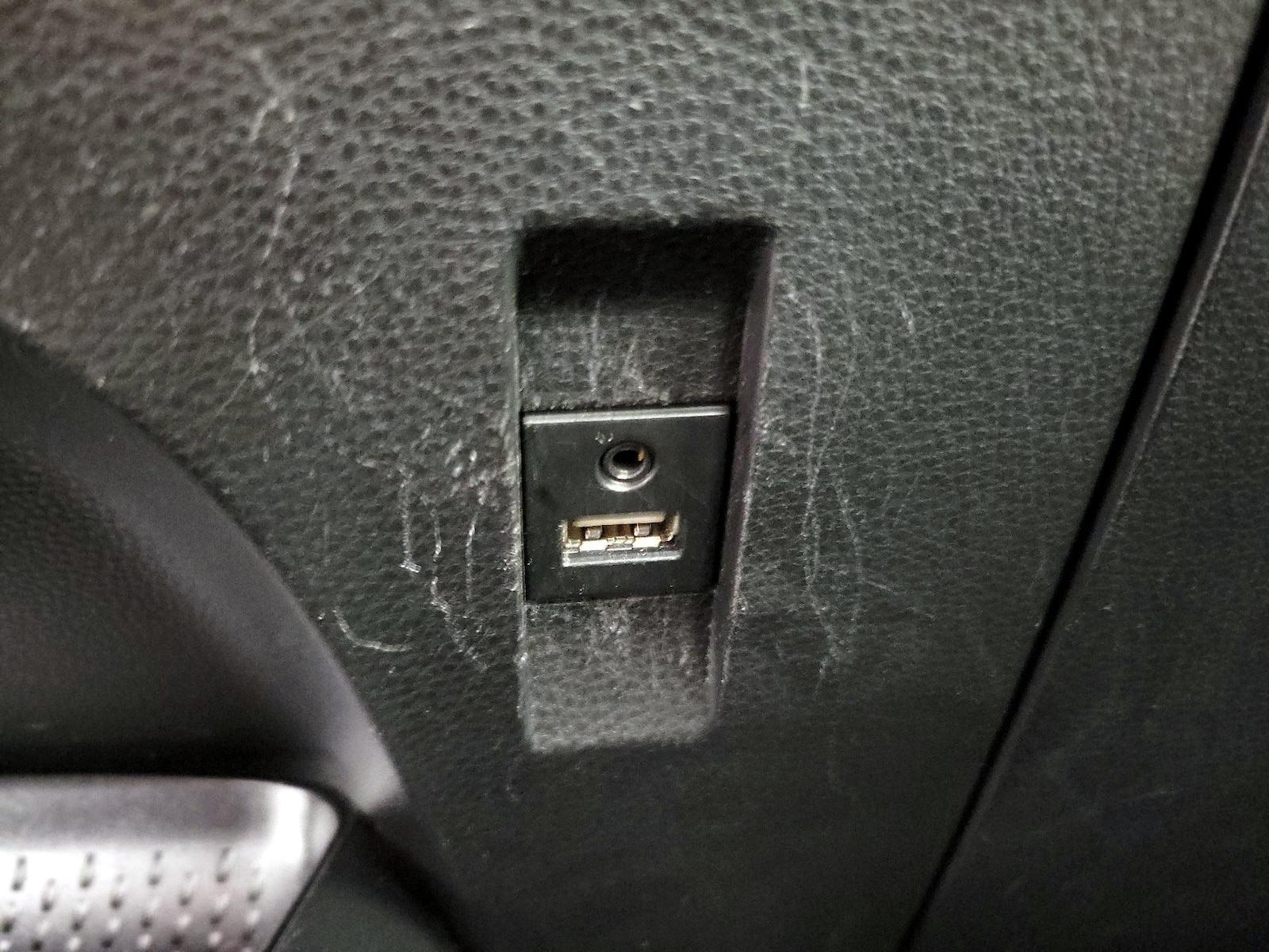 2020 Toyota Corolla LE - Photo 20