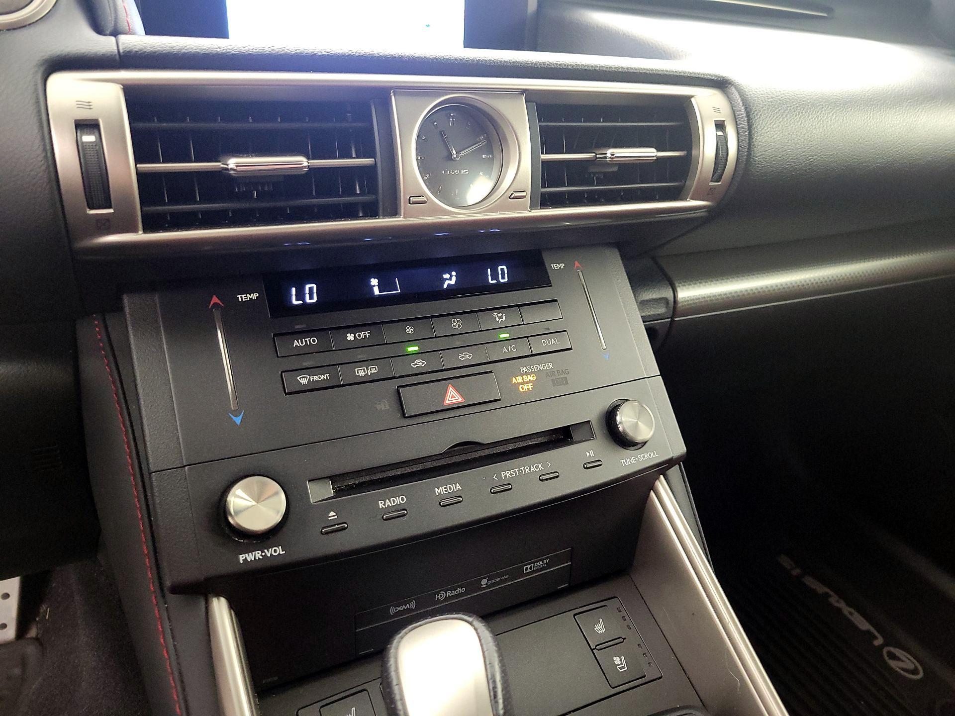 Thumbnail: 2015 Lexus IS - 17