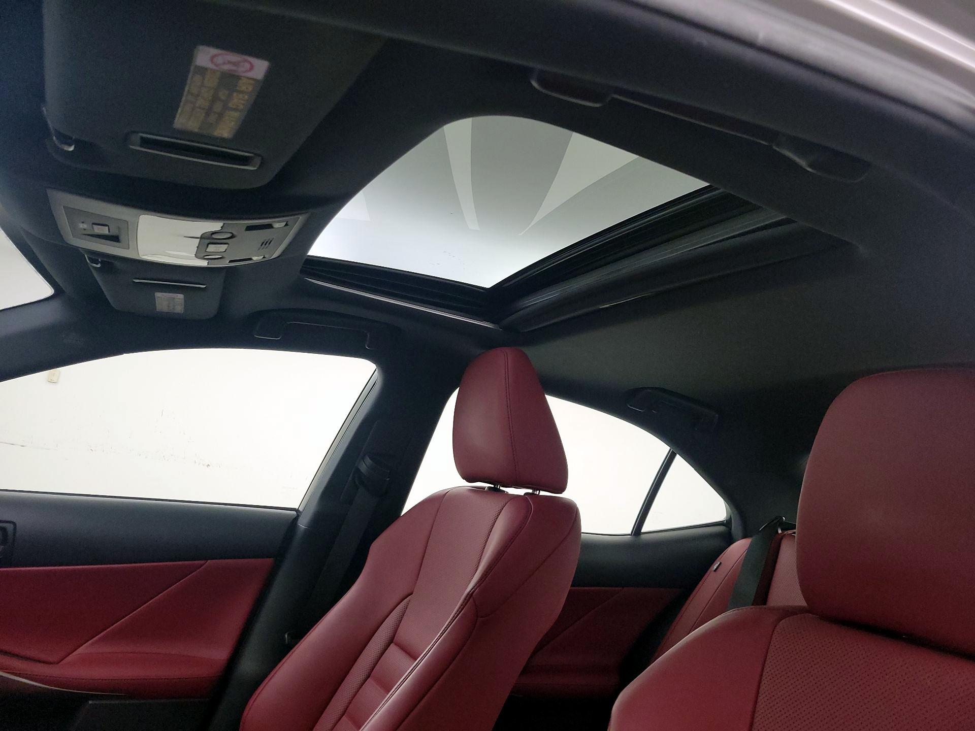 Thumbnail: 2015 Lexus IS - 20