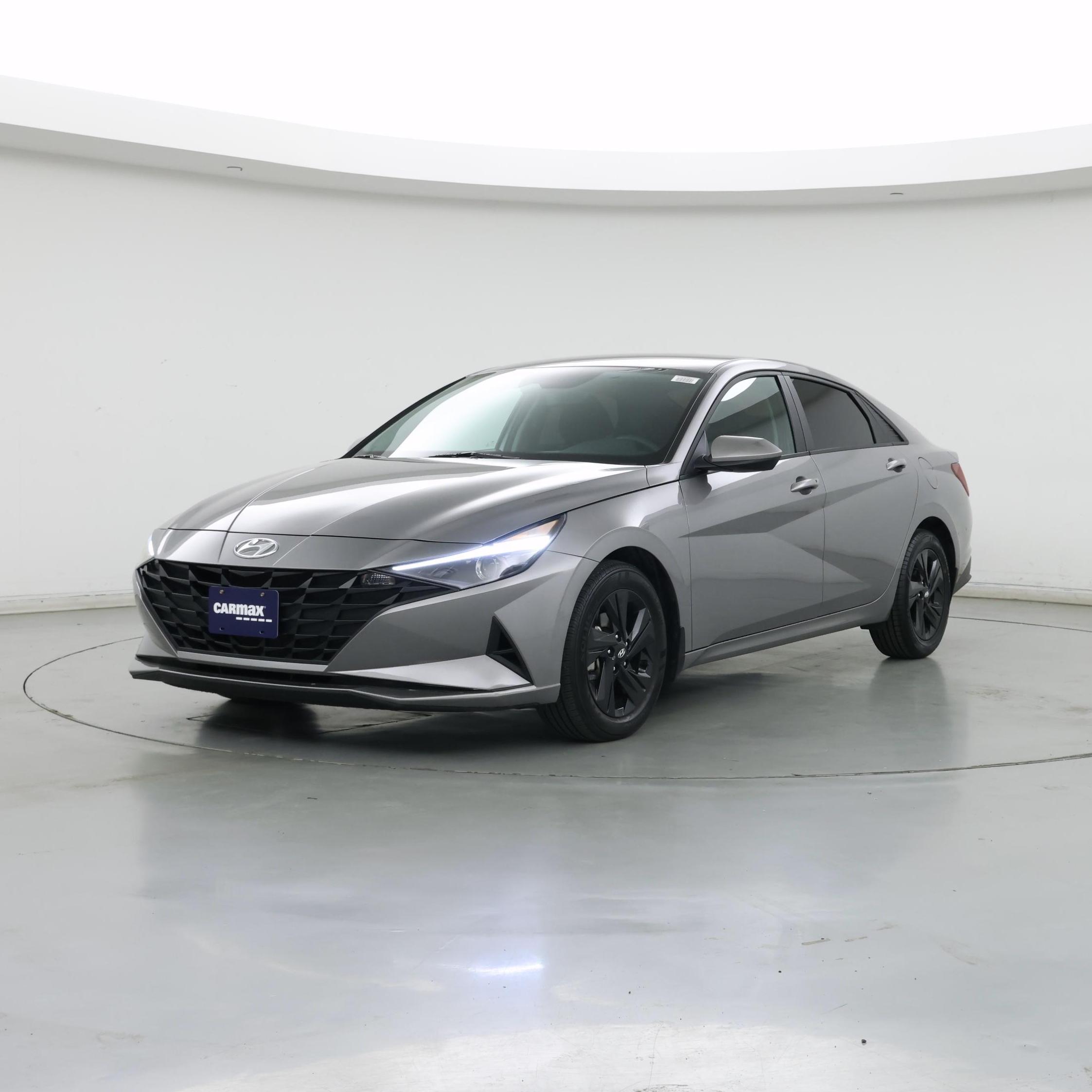 Thumbnail: 2023 Hyundai Elantra - 4