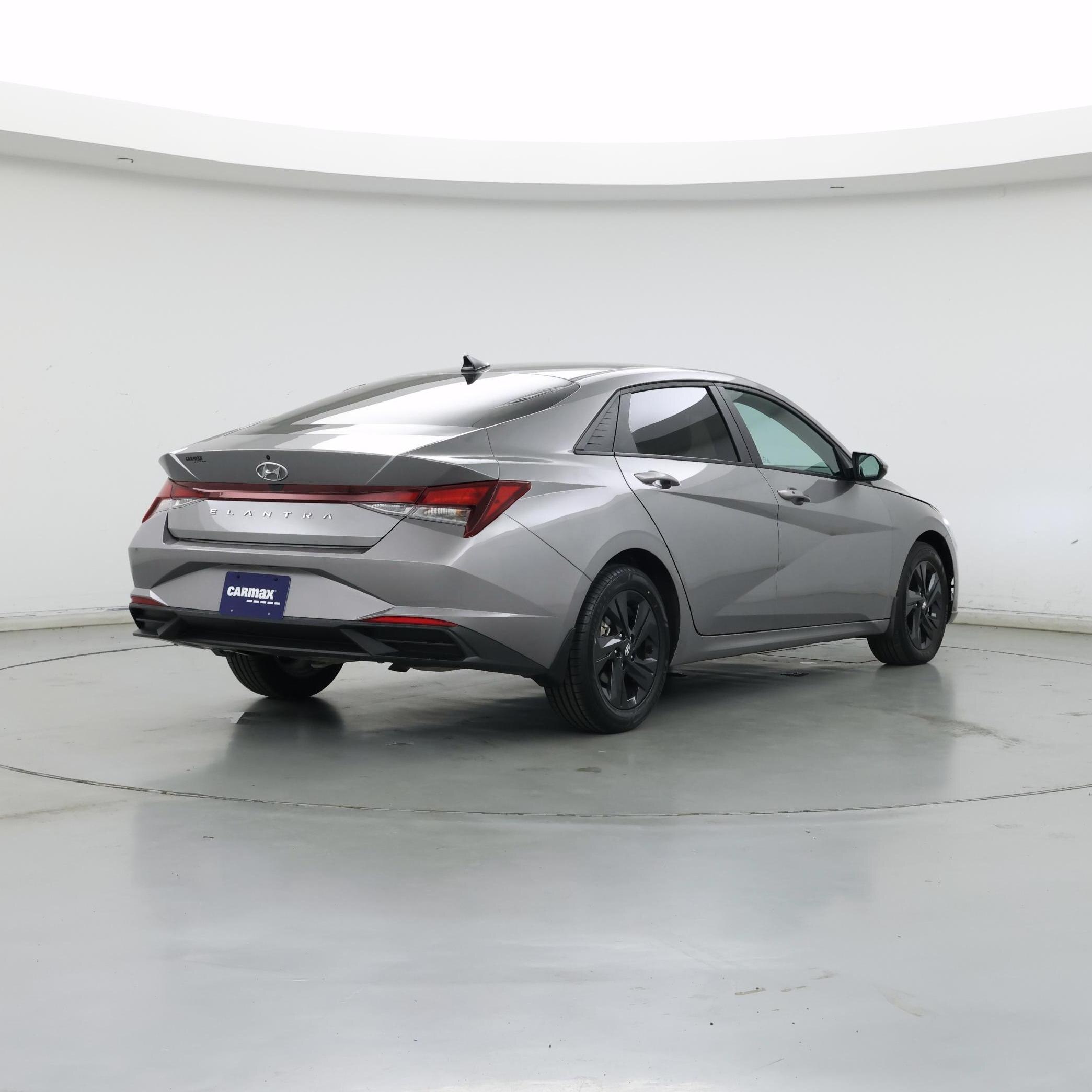 Thumbnail: 2023 Hyundai Elantra - 8