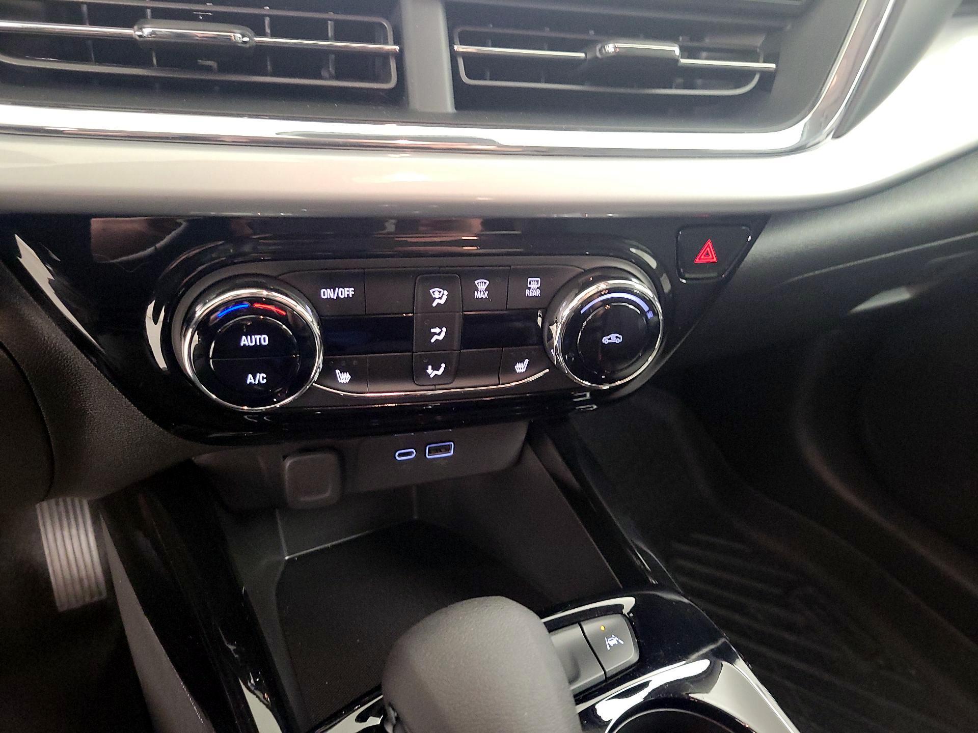 Thumbnail: 2026 Chevrolet Trax - 16