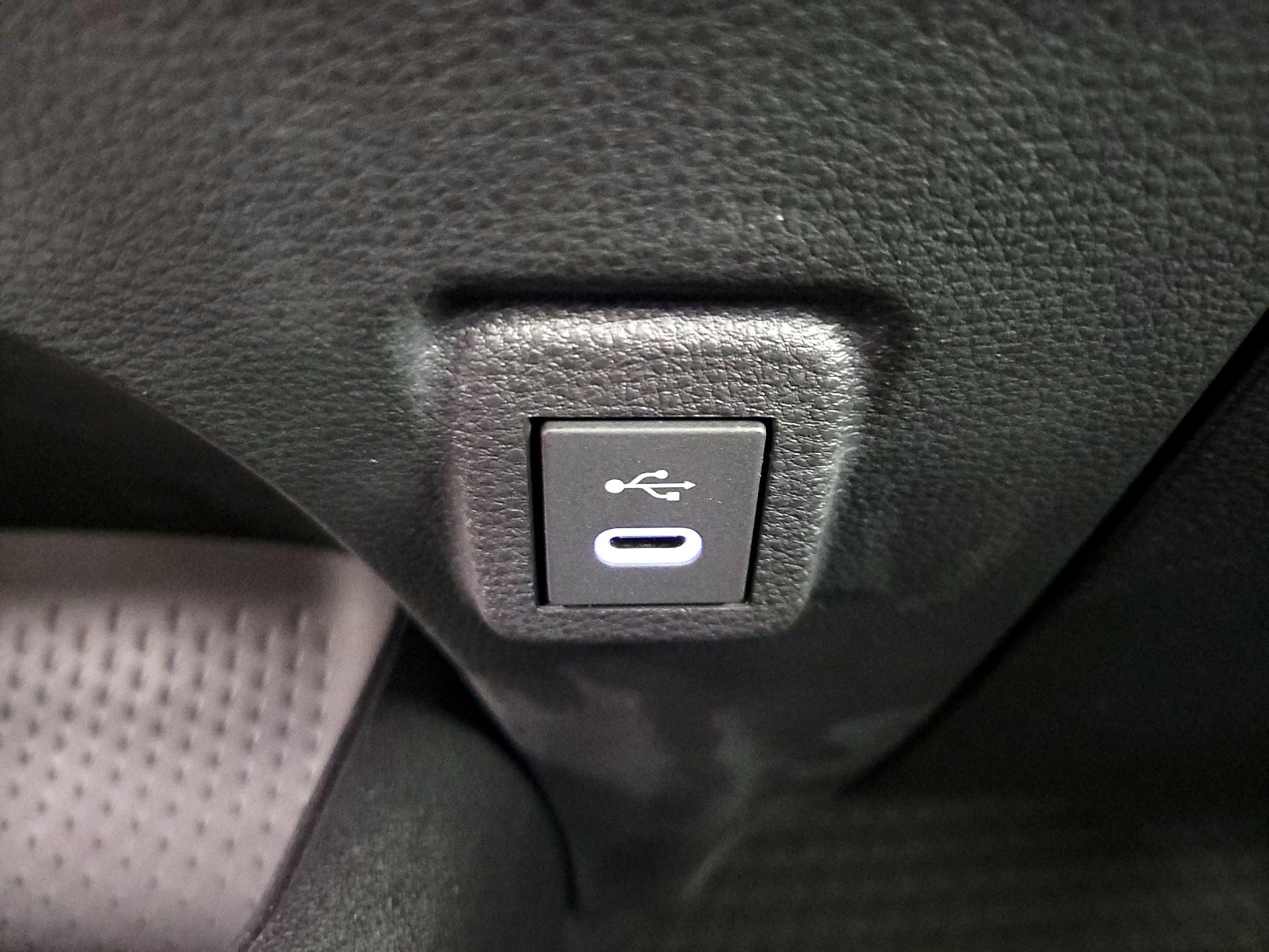 Thumbnail: 2025 Toyota Corolla - 19