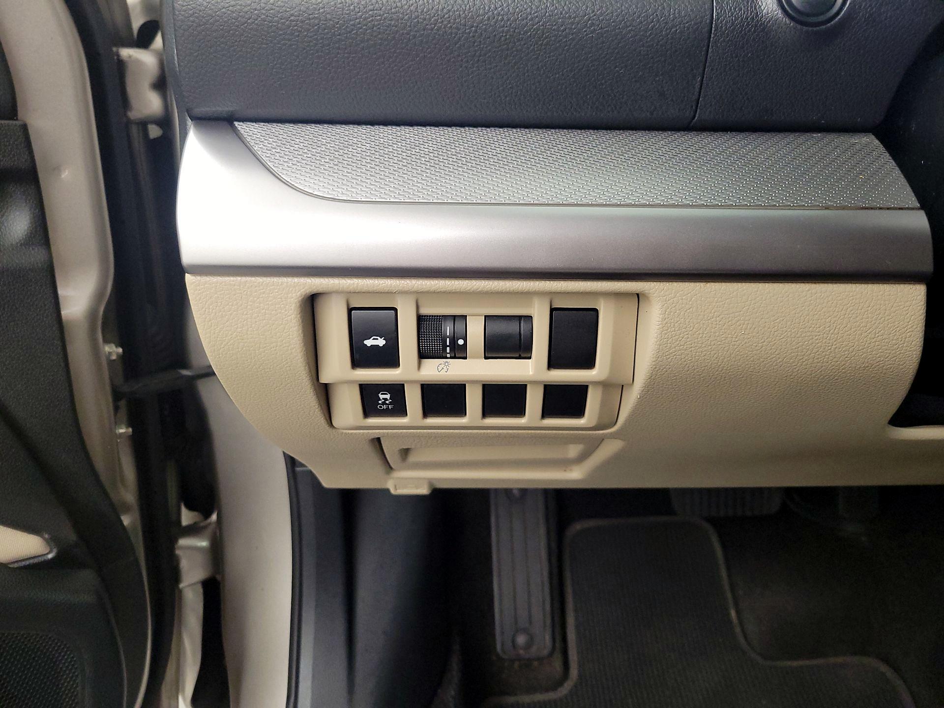 Thumbnail: 2015 Subaru Legacy - 13