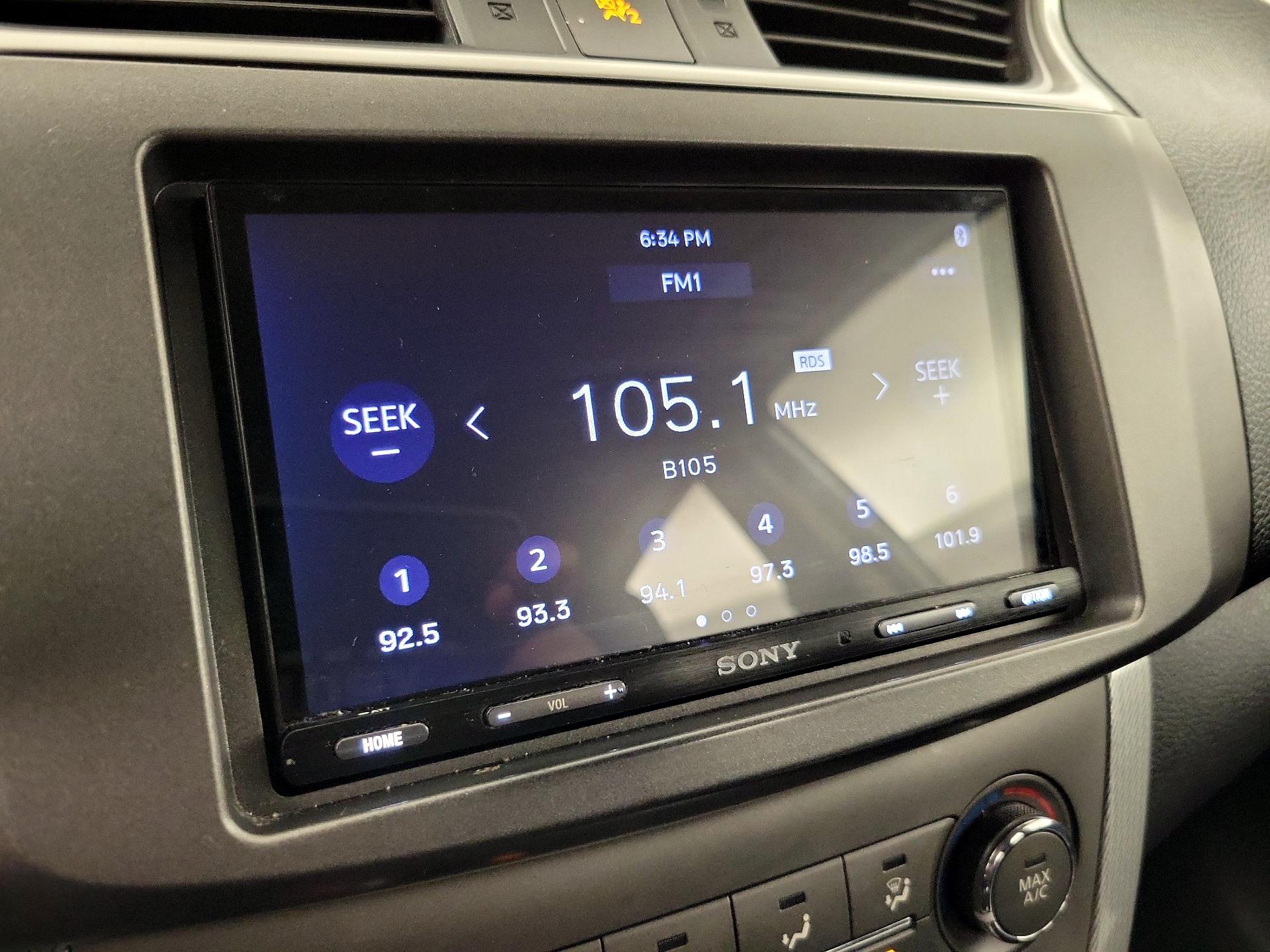 Thumbnail: 2014 Nissan Sentra - 15