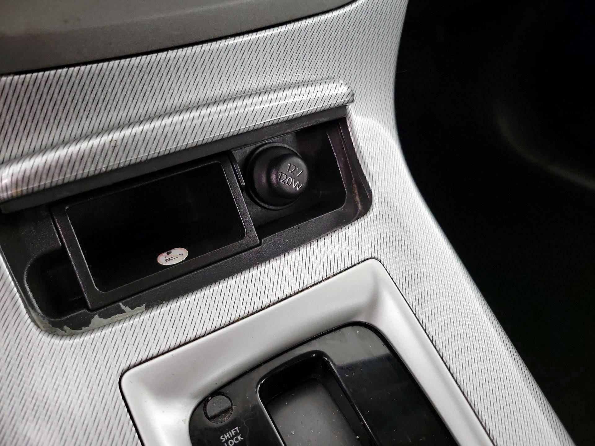 Thumbnail: 2014 Nissan Sentra - 18