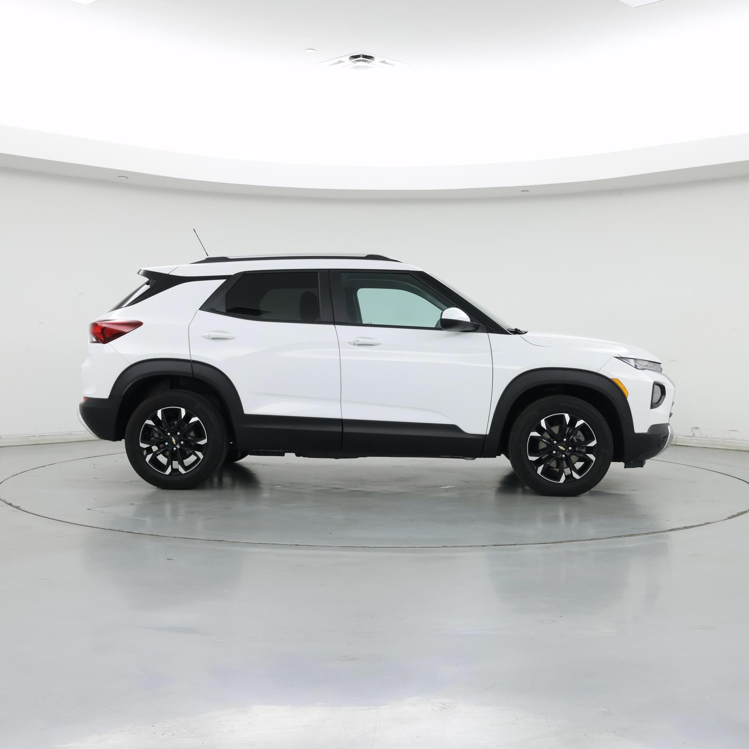 Thumbnail: 2023 Chevrolet TrailBlazer - 7