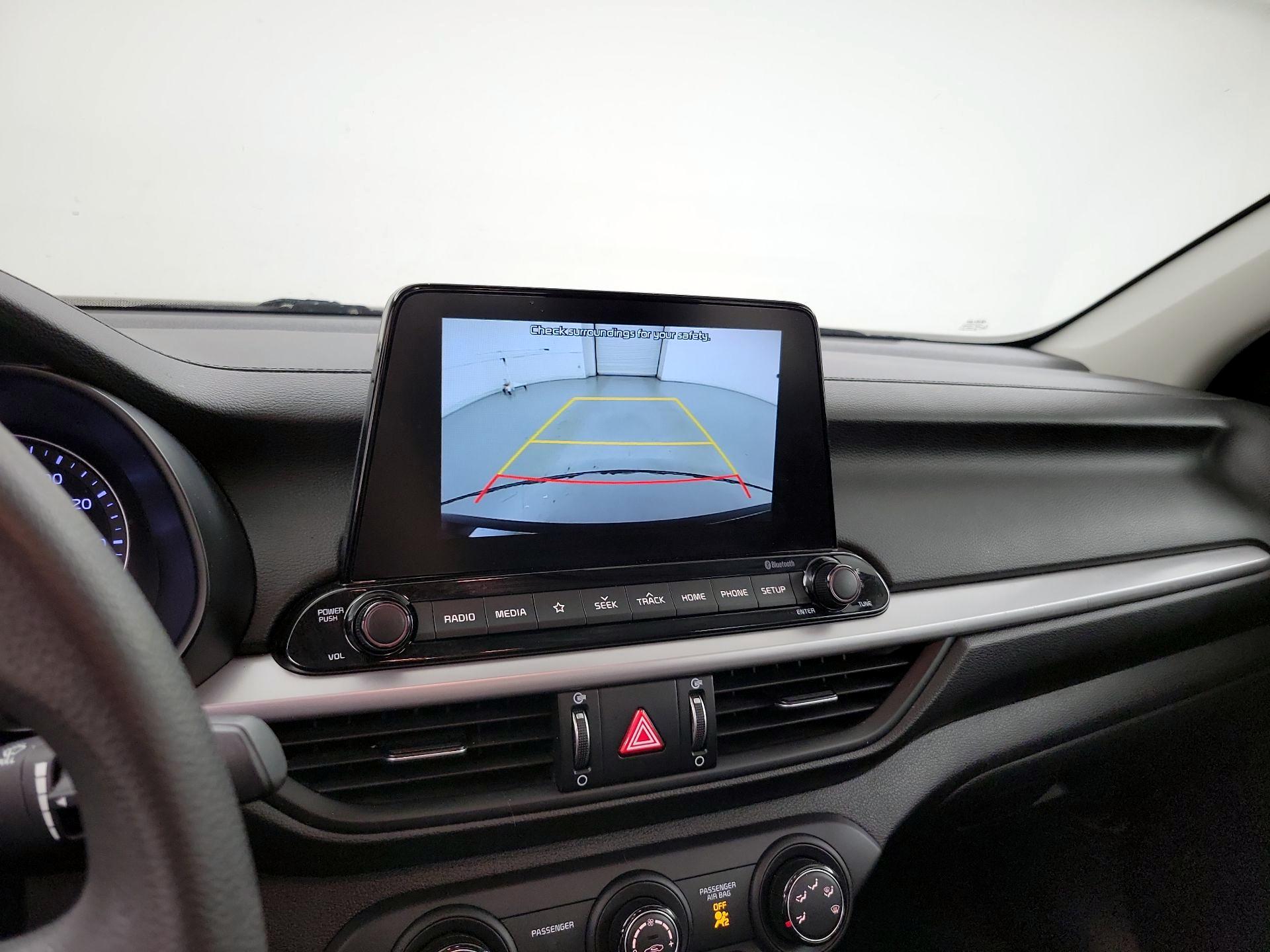 Thumbnail: 2020 Kia Forte - 14